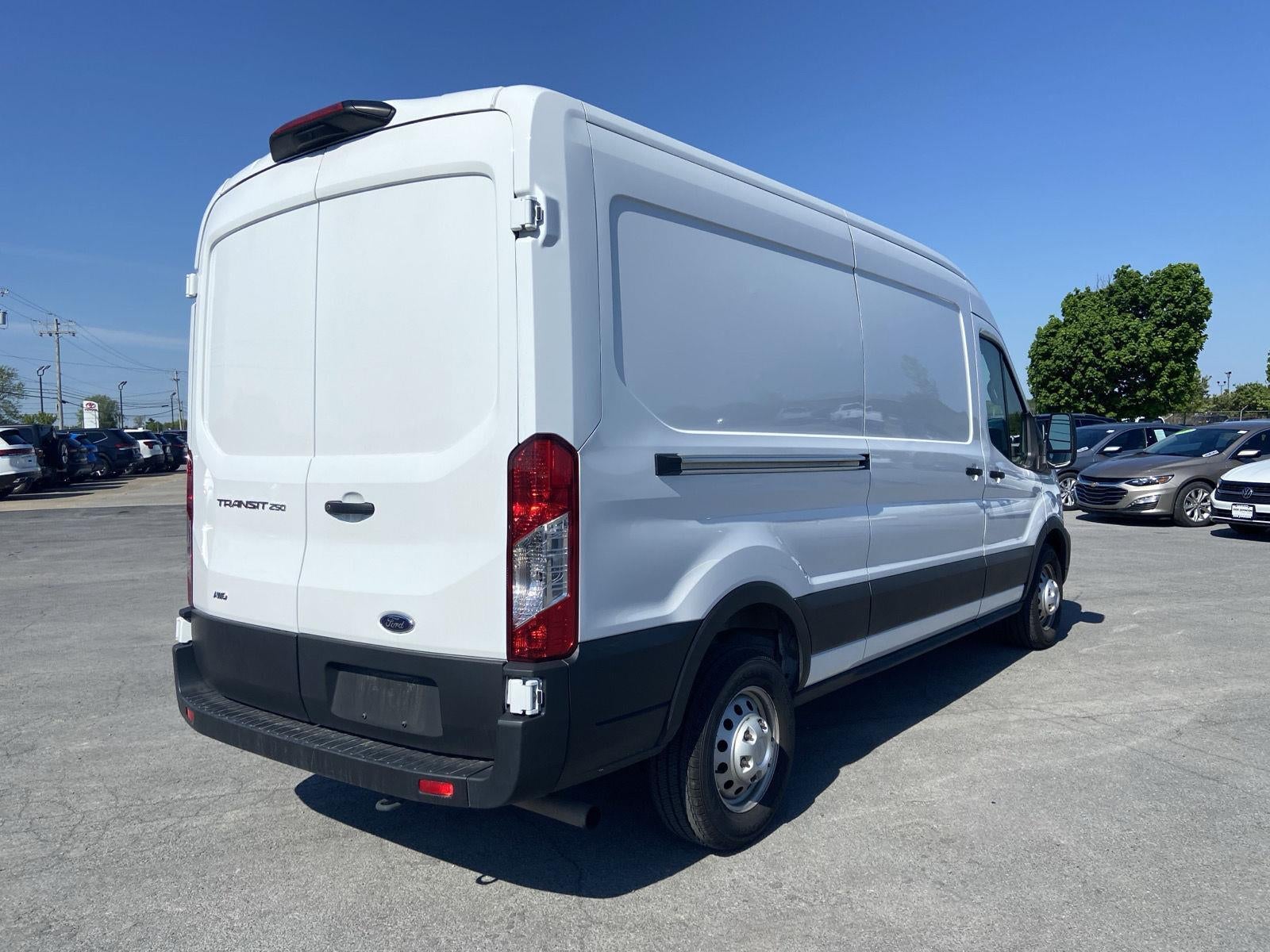 2025 Ford Transit 250