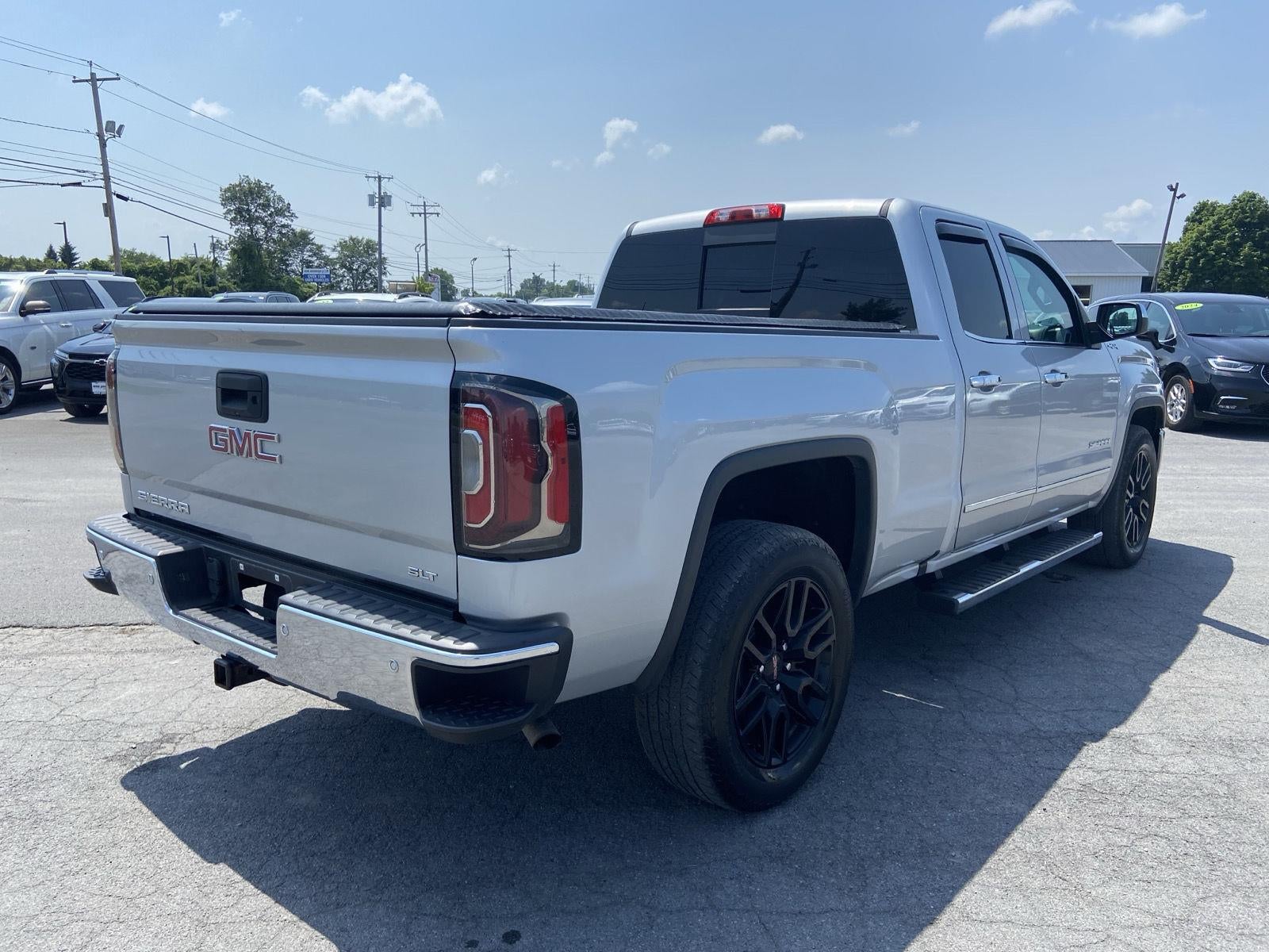2018 GMC Sierra 1500 SLT