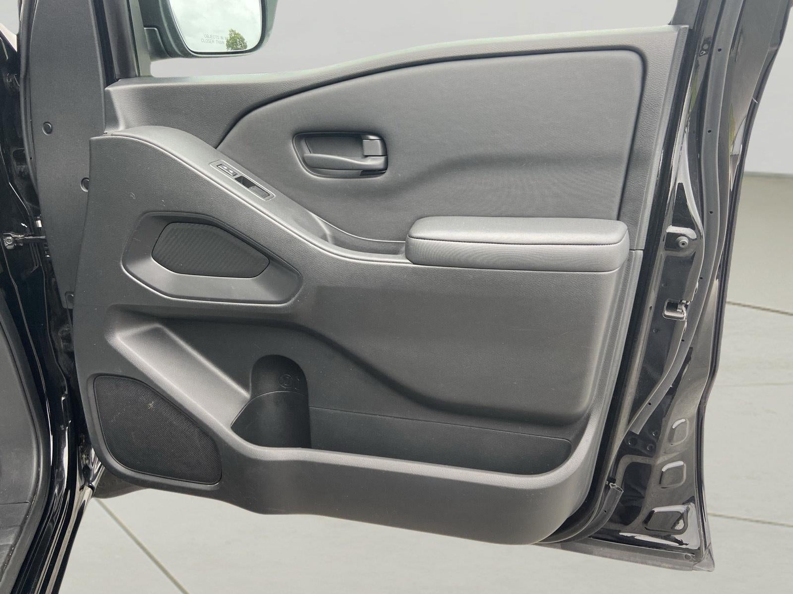 2023 Nissan Frontier S