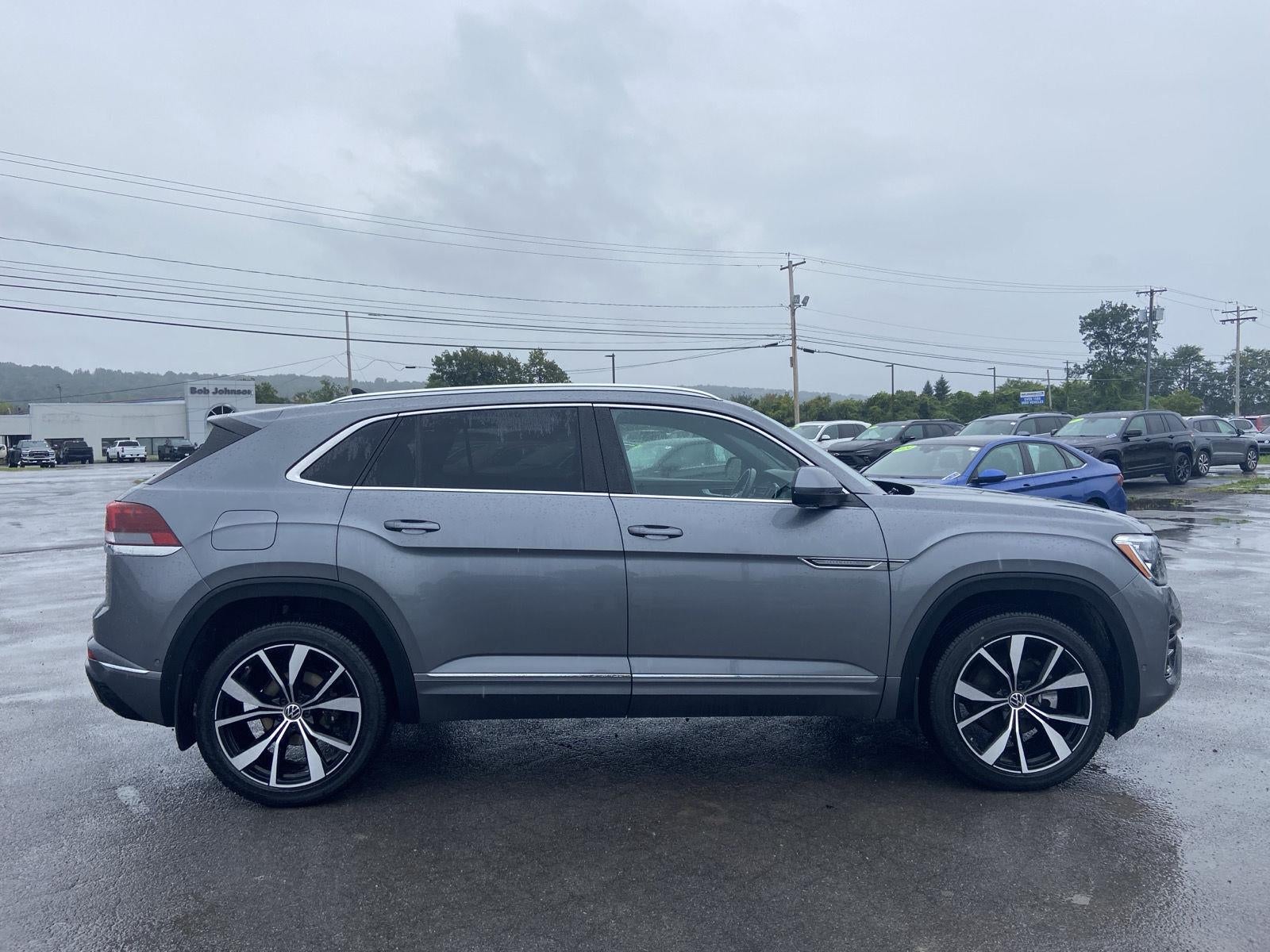 2024 Volkswagen Atlas Cross Sport 2.0T SEL Premium R-Line