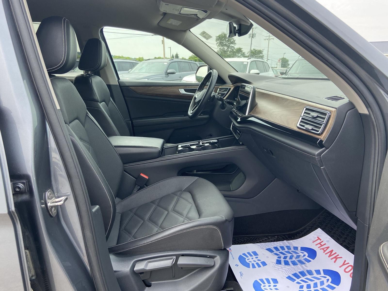 2024 Volkswagen Atlas 2.0T SE w/Technology