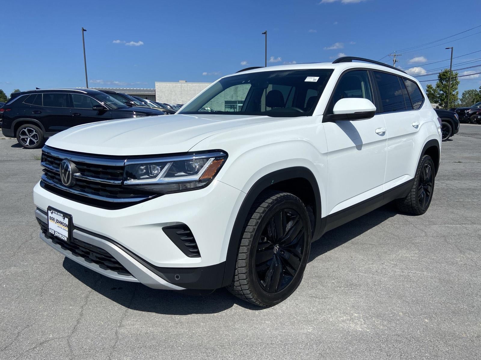 2022 Volkswagen Atlas 3.6L V6 SE w/Technology