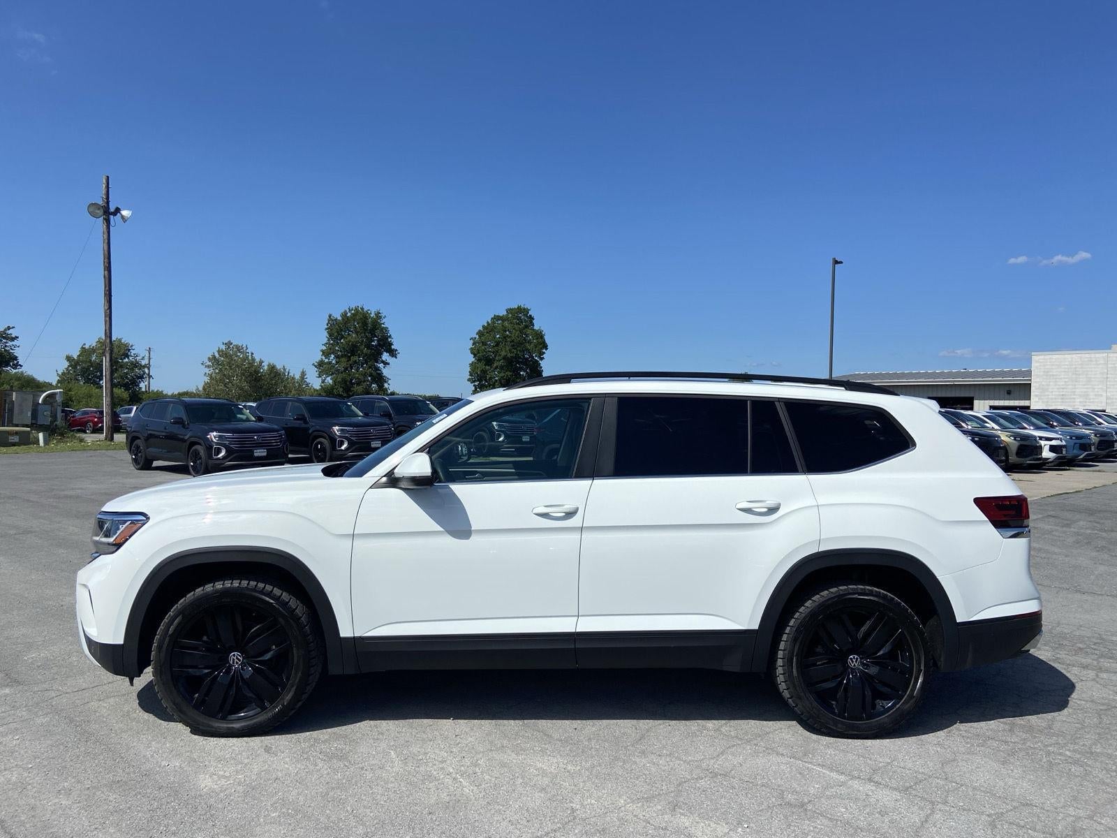 2022 Volkswagen Atlas 3.6L V6 SE w/Technology