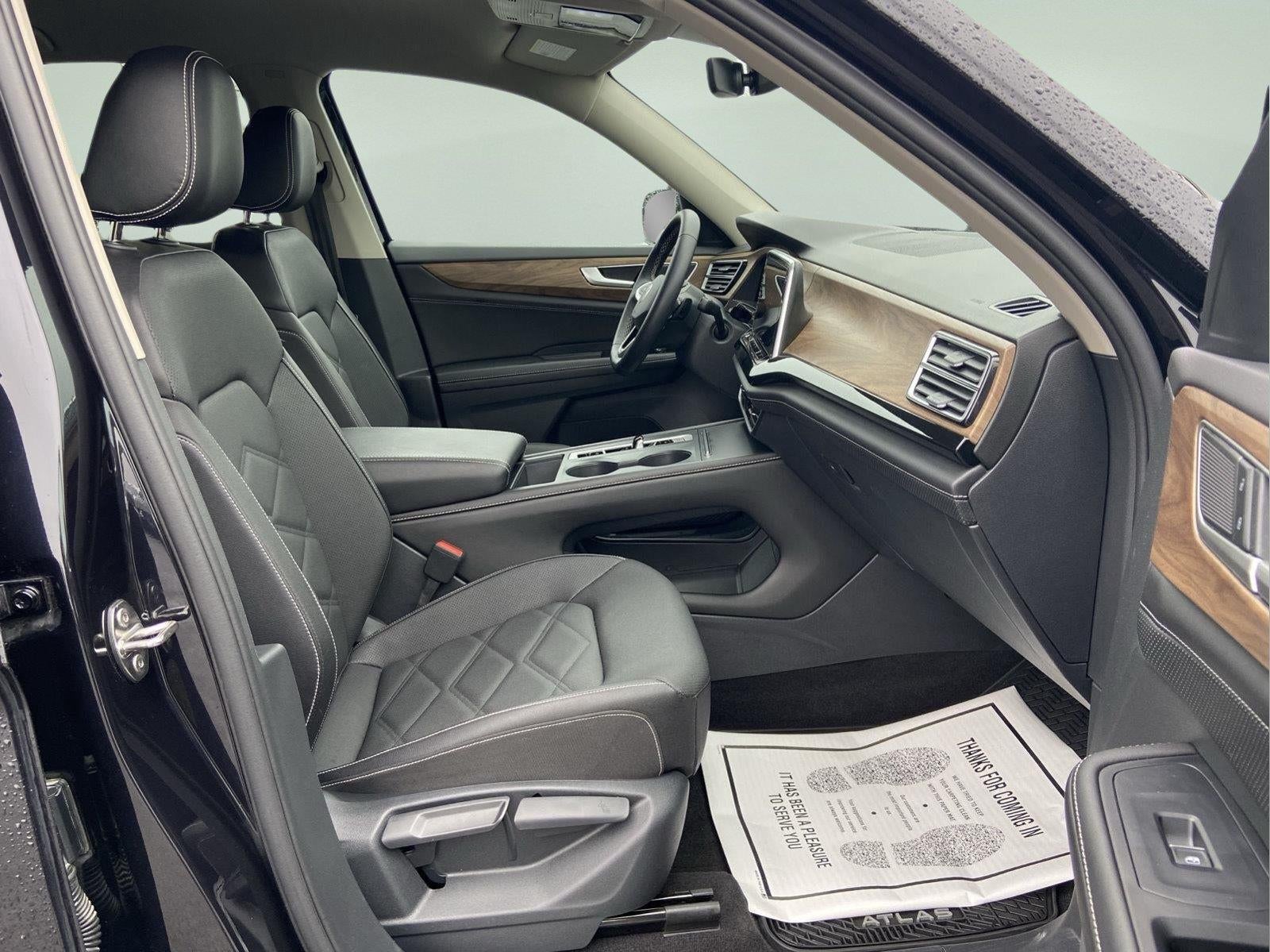 2026 Volkswagen Atlas 2.0T SE