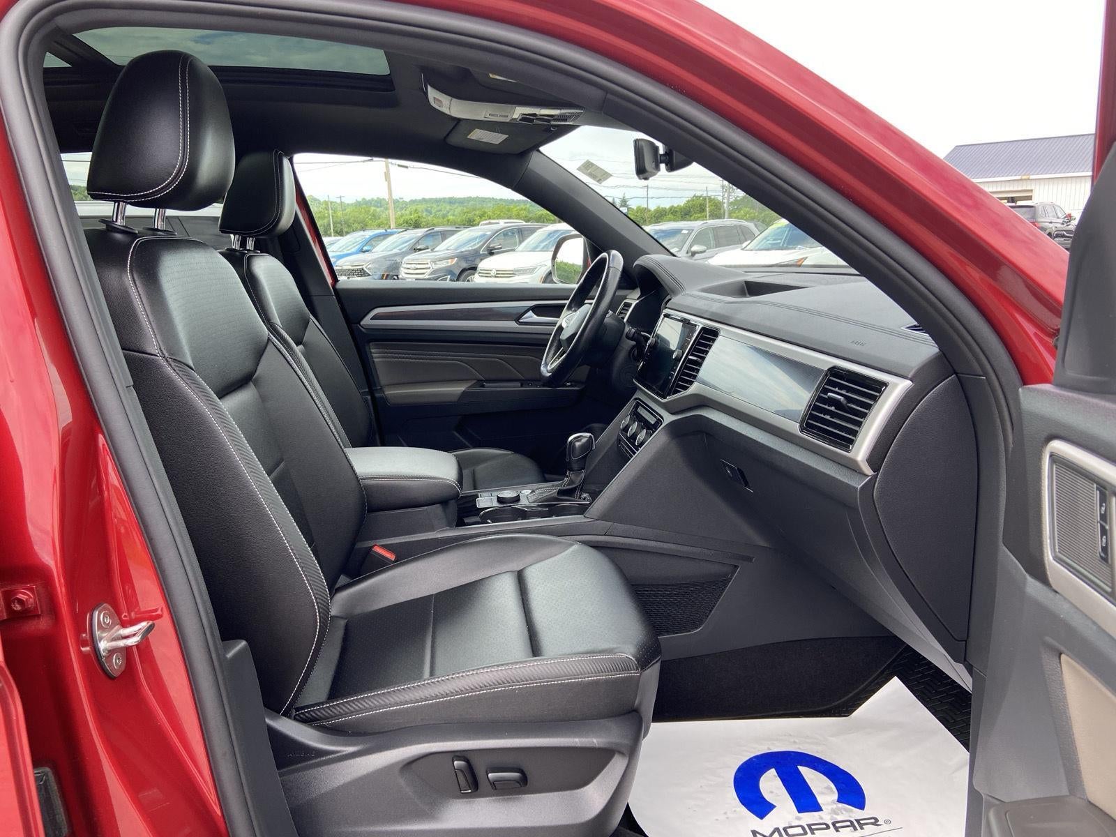 2022 Volkswagen Atlas Cross Sport 3.6L V6 SEL R-Line