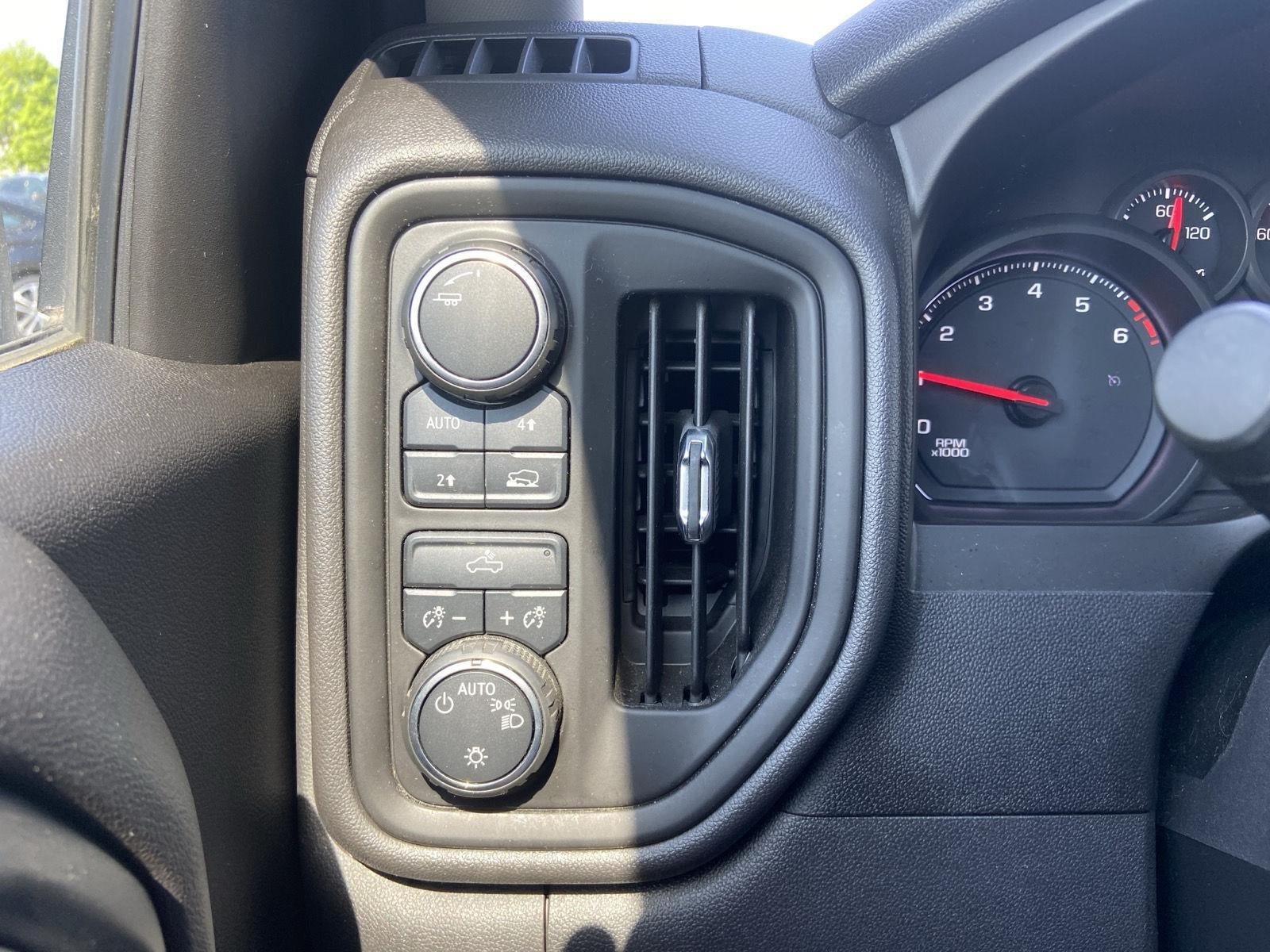 2020 Chevrolet Silverado 1500 Custom
