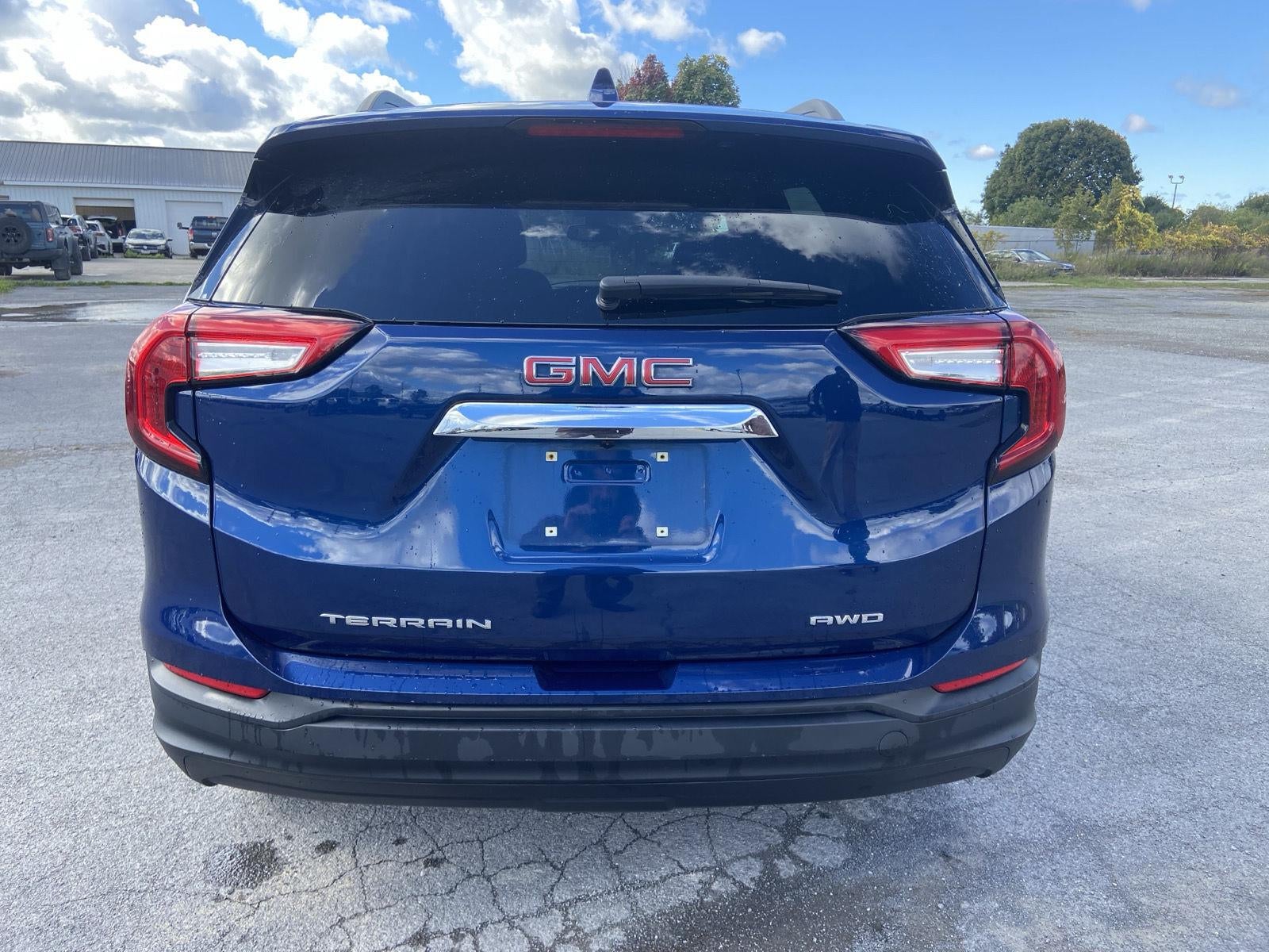 2022 GMC Terrain SLE