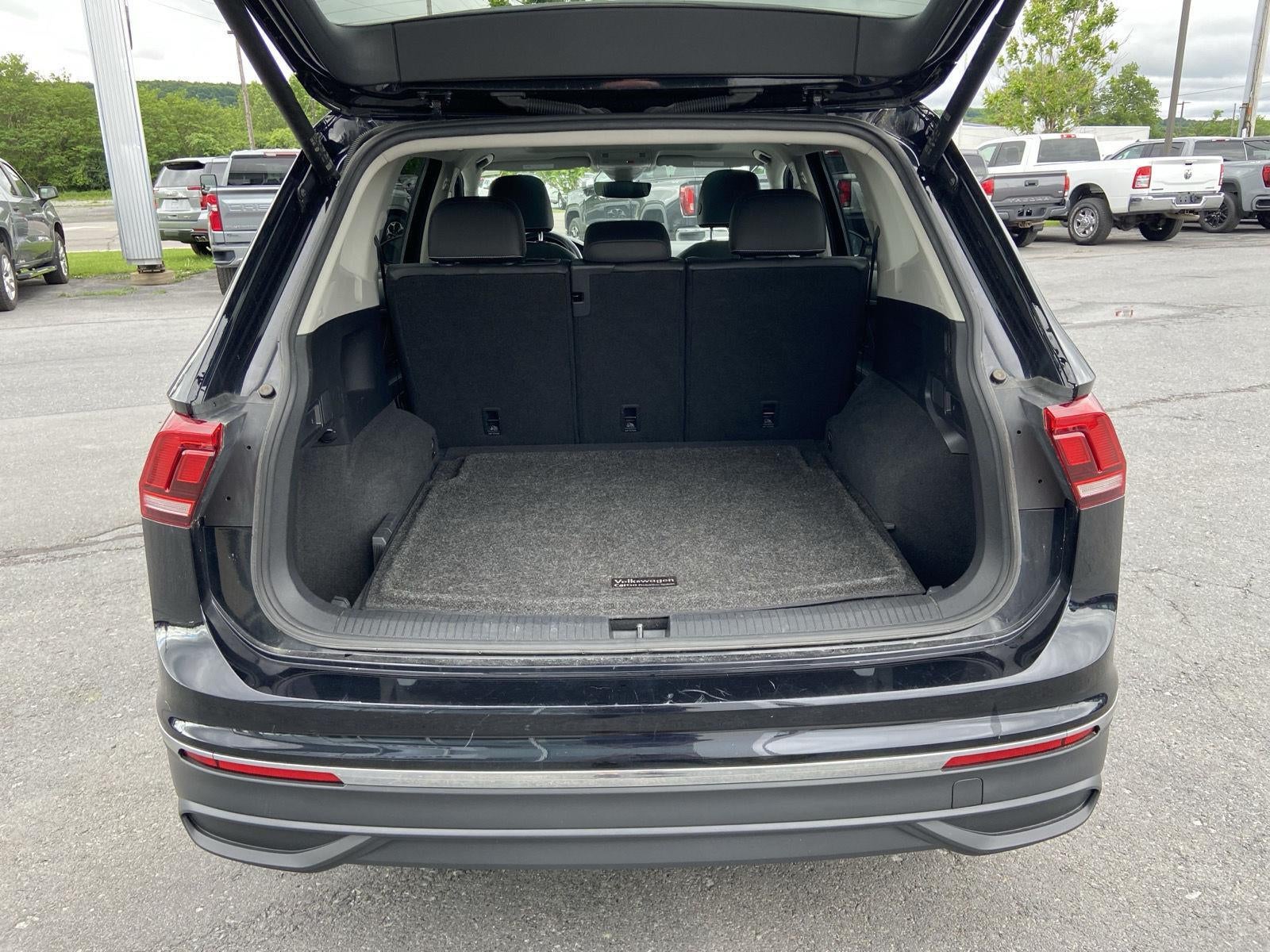2022 Volkswagen Tiguan SE