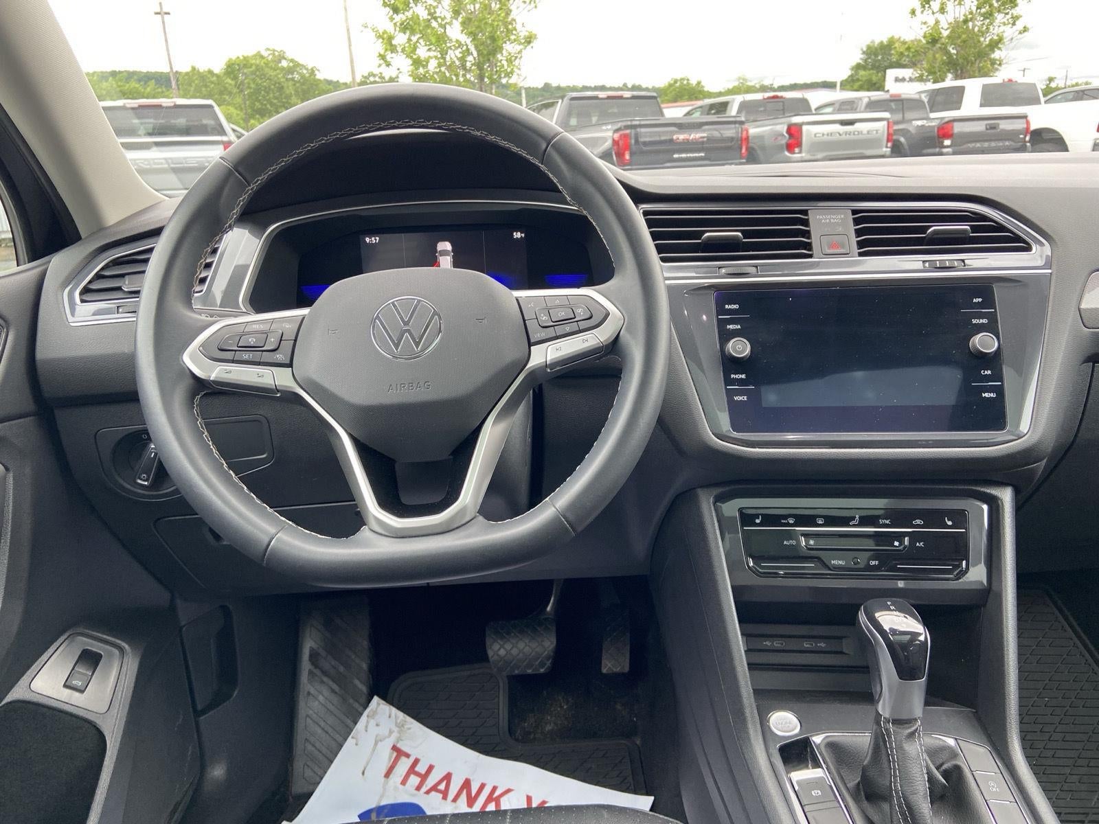 2022 Volkswagen Tiguan SE