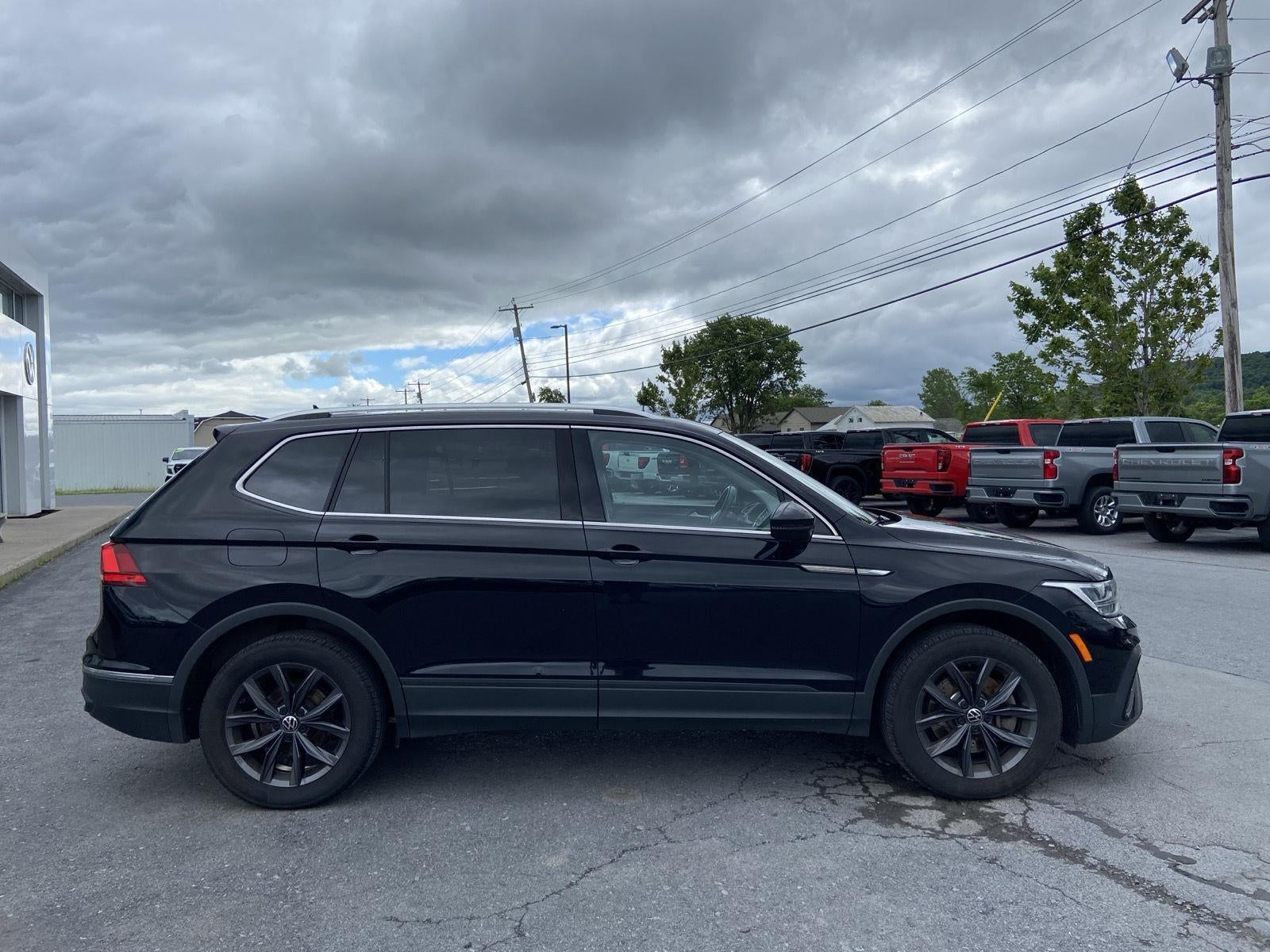2022 Volkswagen Tiguan SE