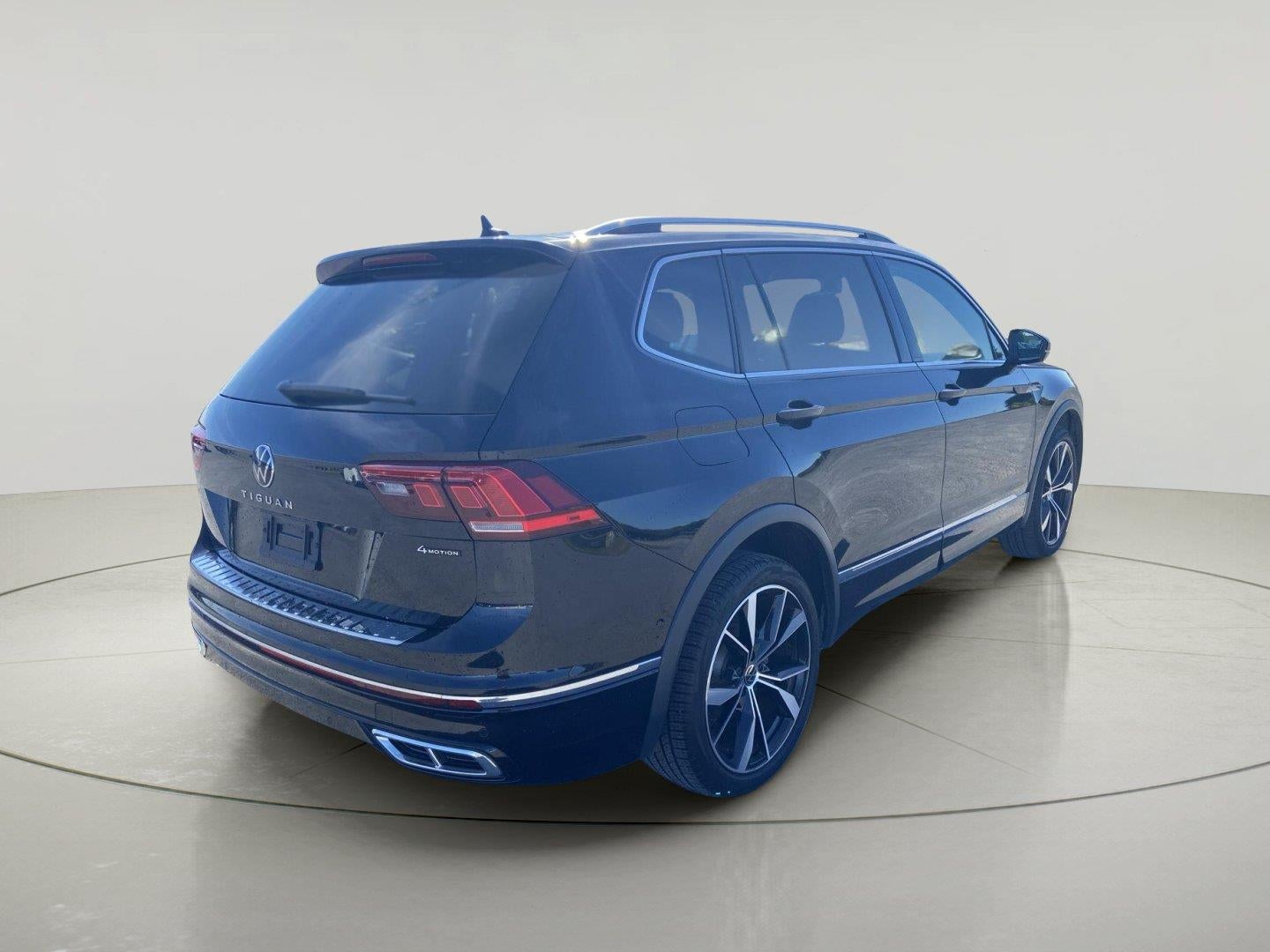 2024 Volkswagen Tiguan SEL R-Line
