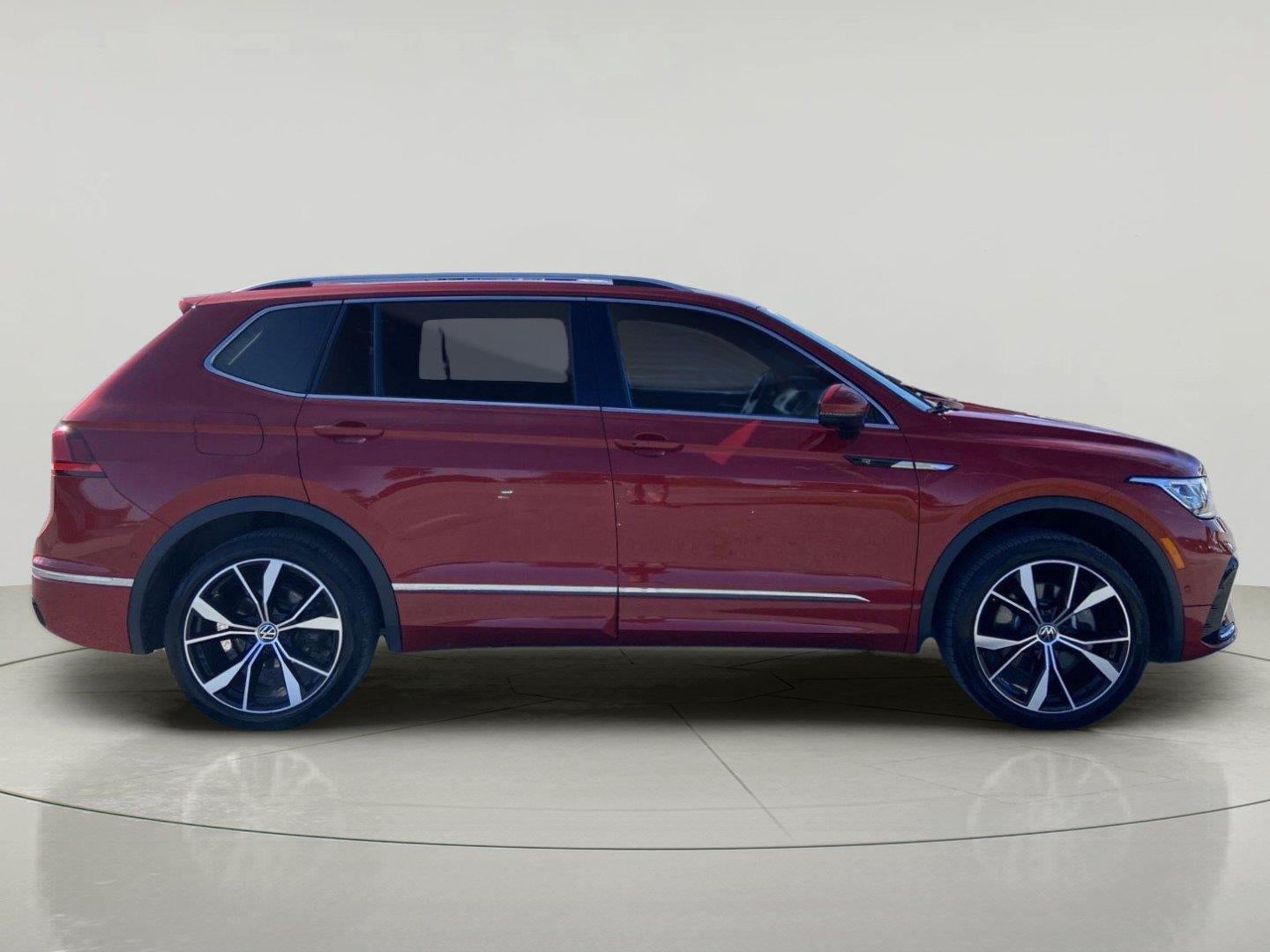 2024 Volkswagen Tiguan SEL R-Line