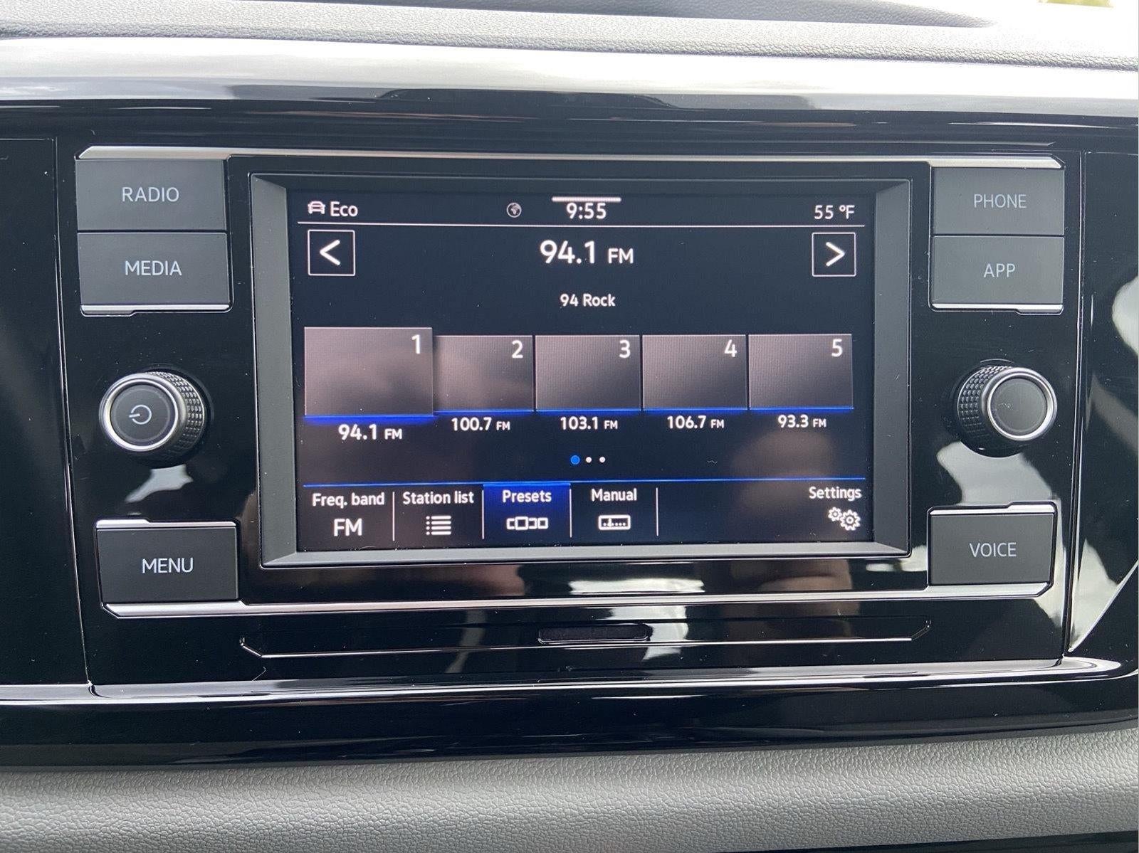 2024 Volkswagen Taos S