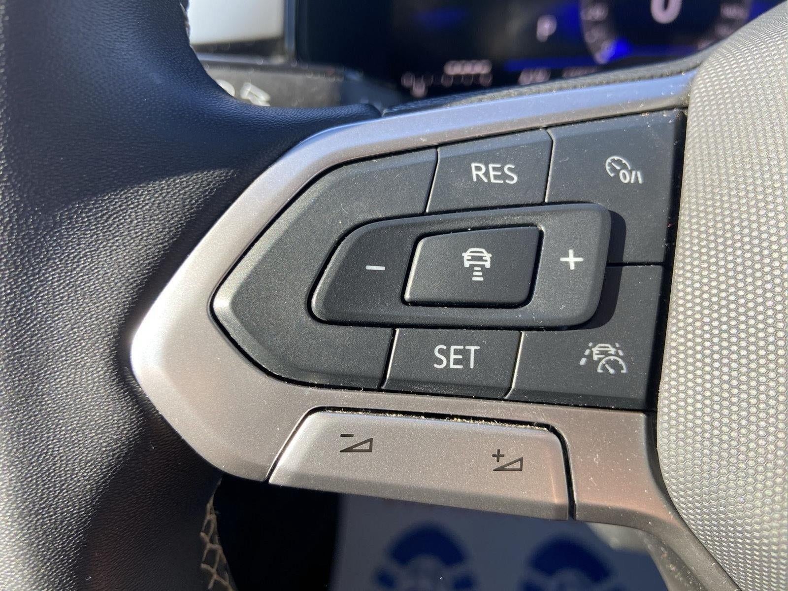 2023 Volkswagen Taos S