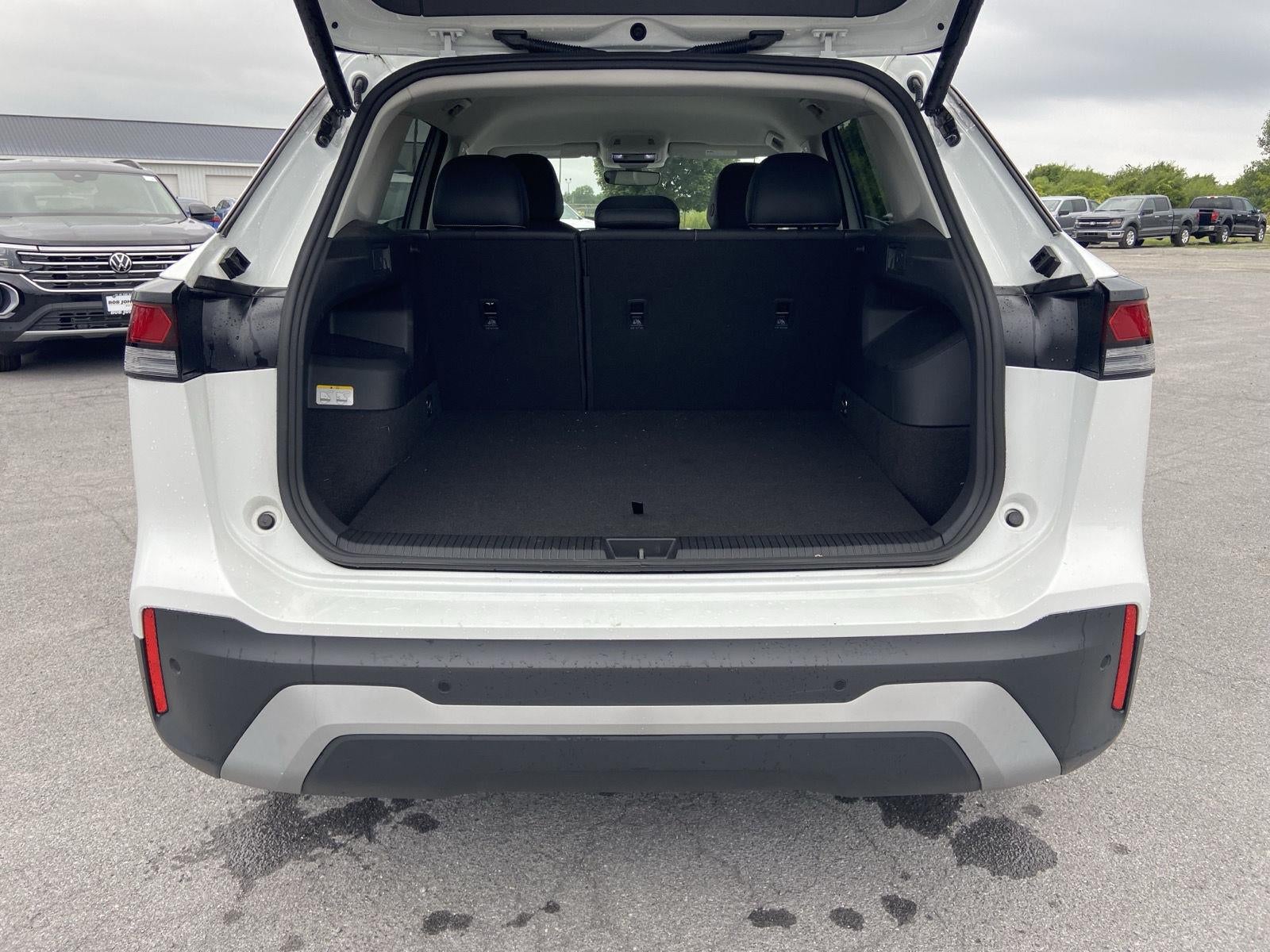 2025 Volkswagen Tiguan SE