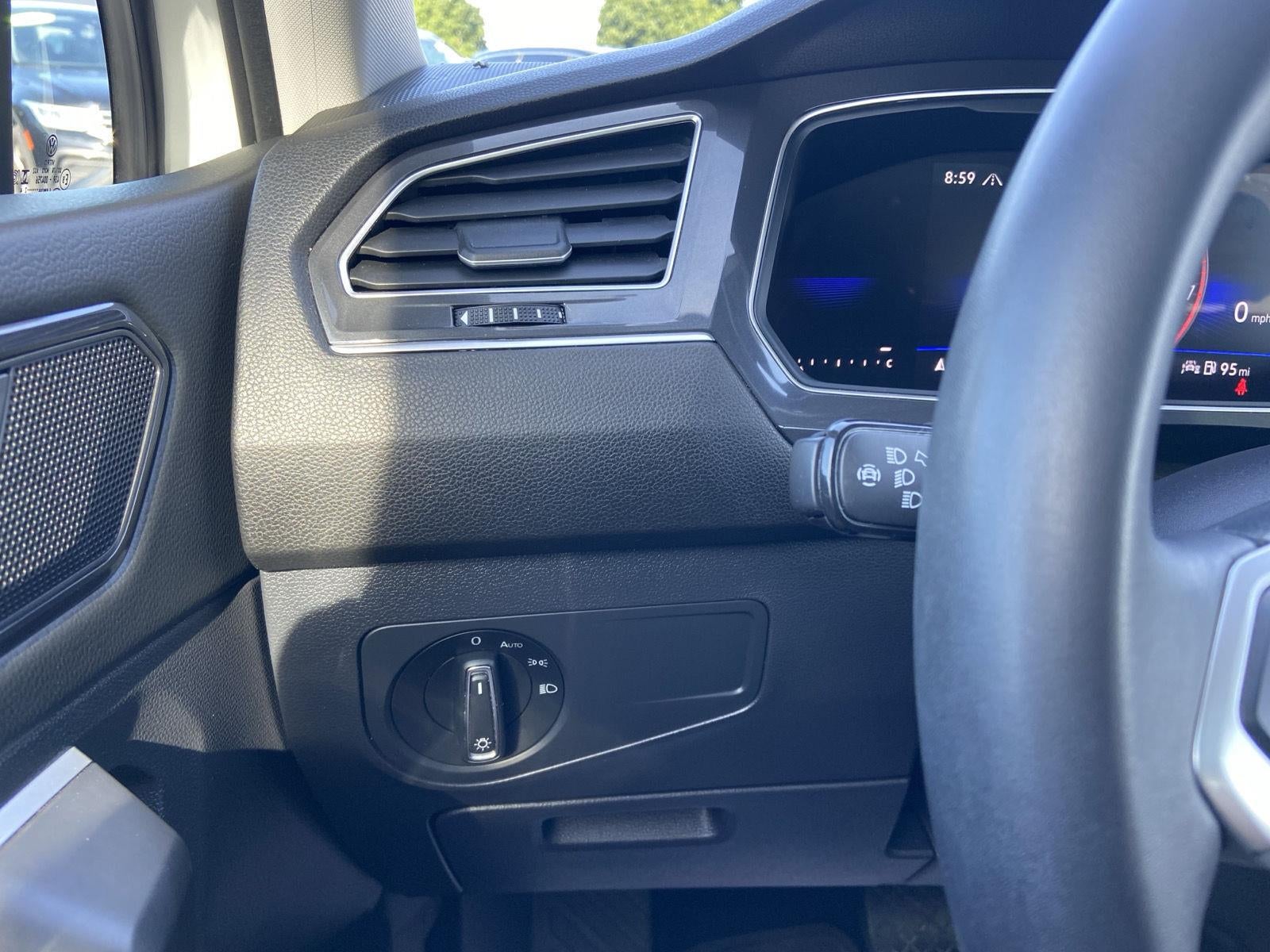 2024 Volkswagen Tiguan SE