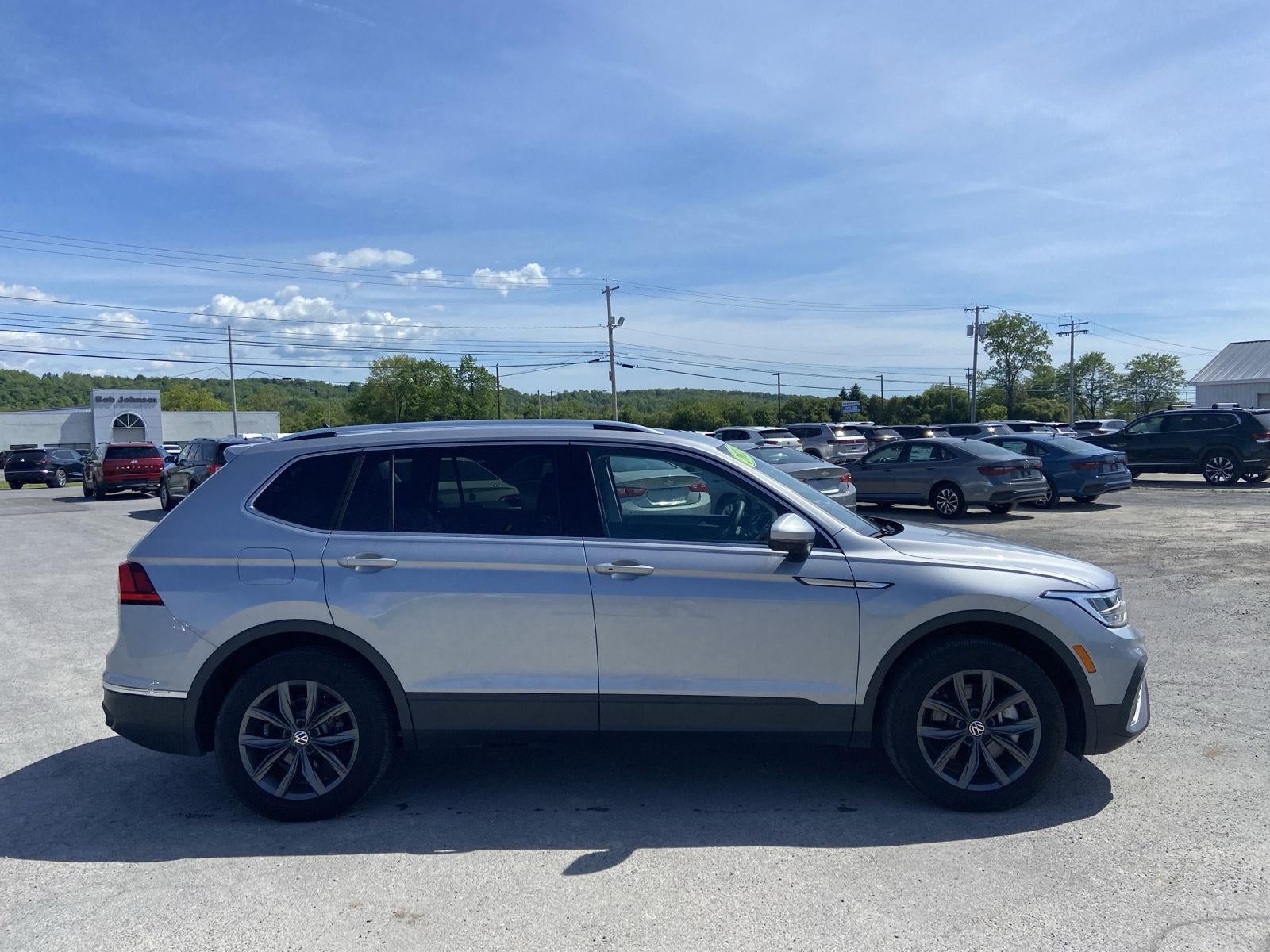 2023 Volkswagen Tiguan SE