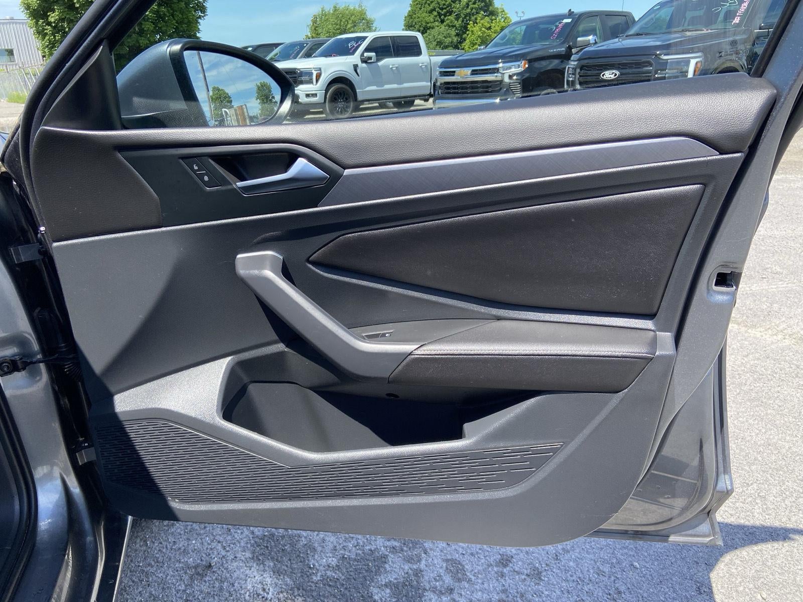 2023 Volkswagen Jetta SE