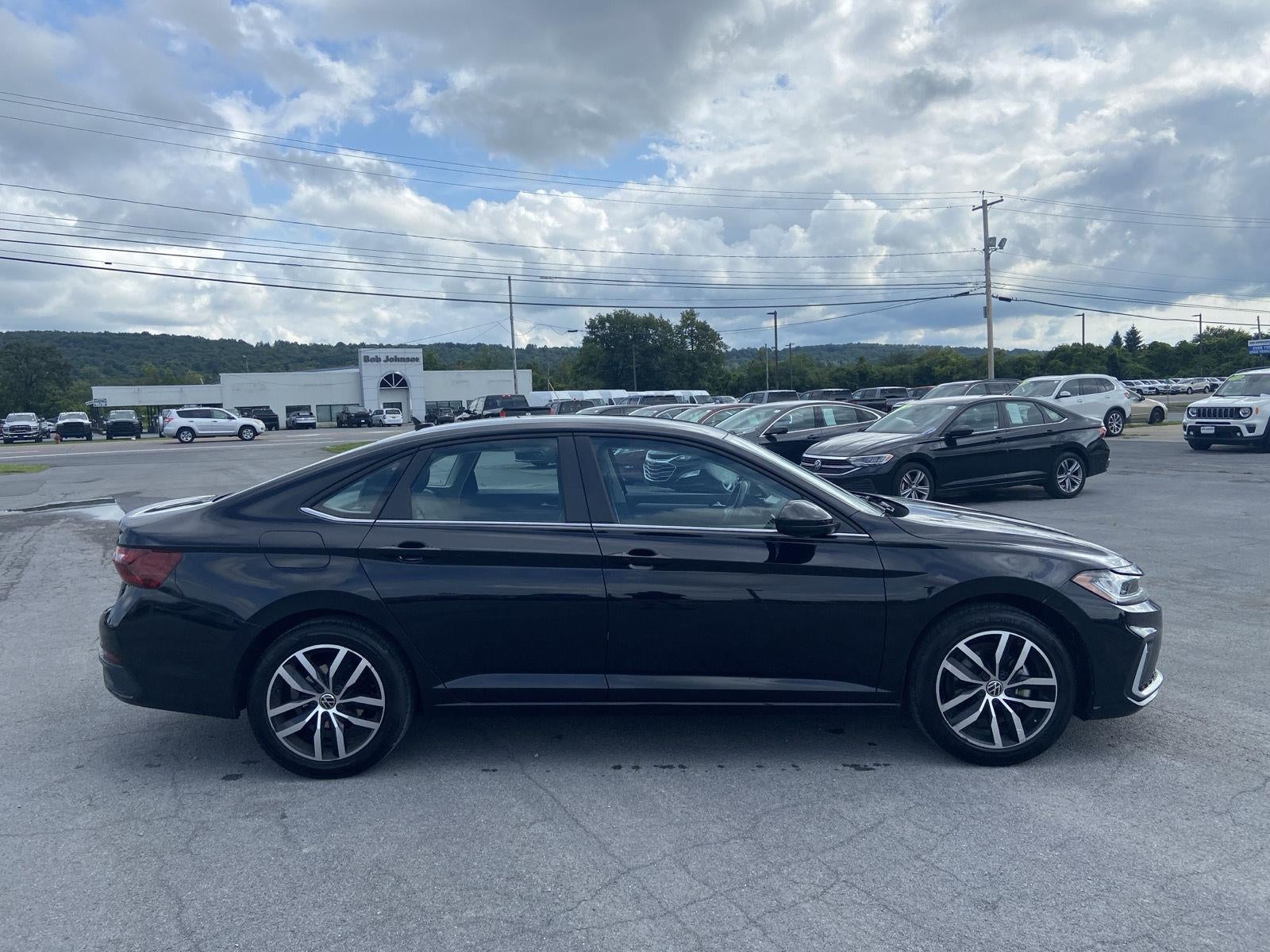 2025 Volkswagen Jetta SE