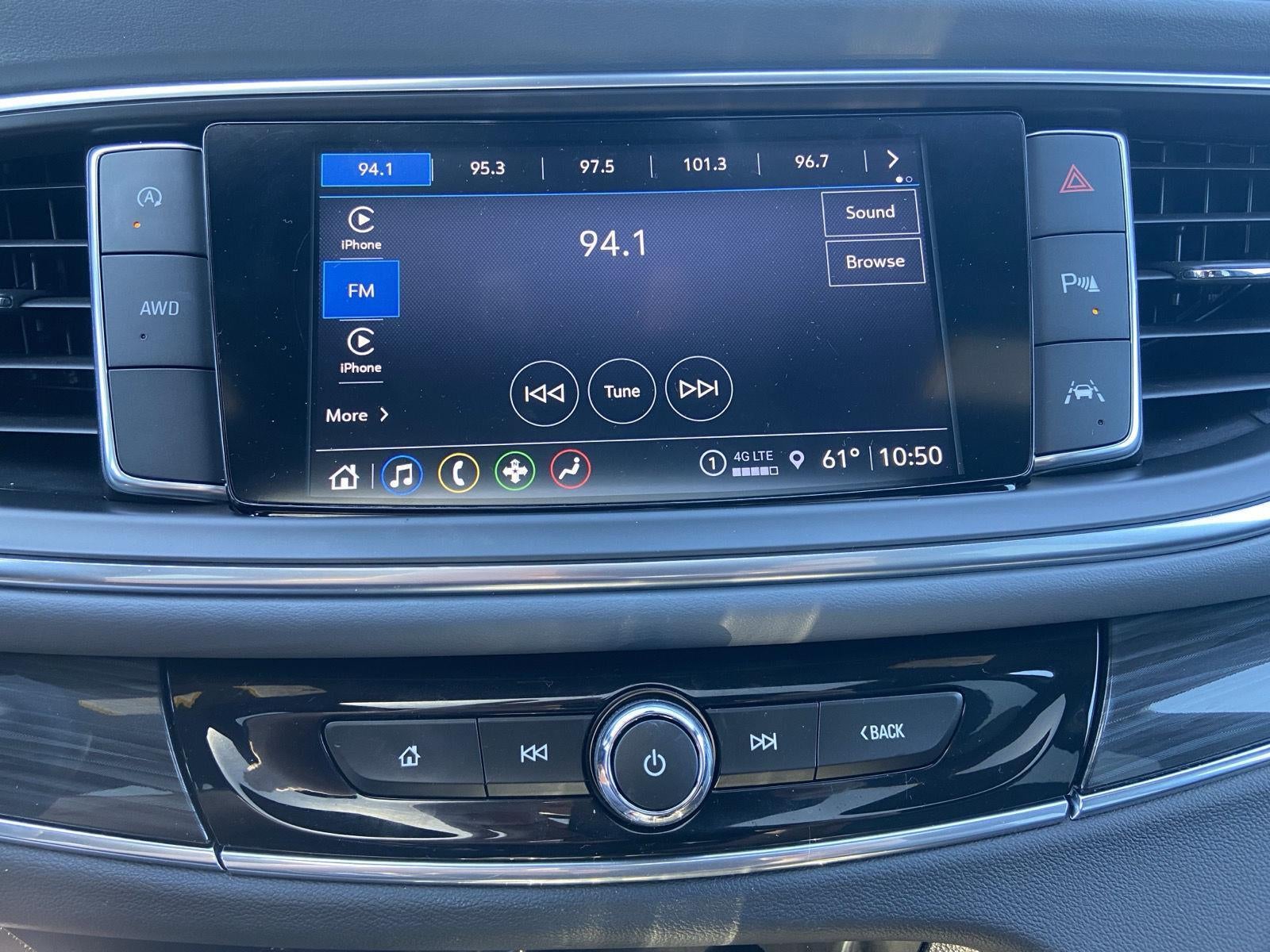 2024 Buick Enclave Essence