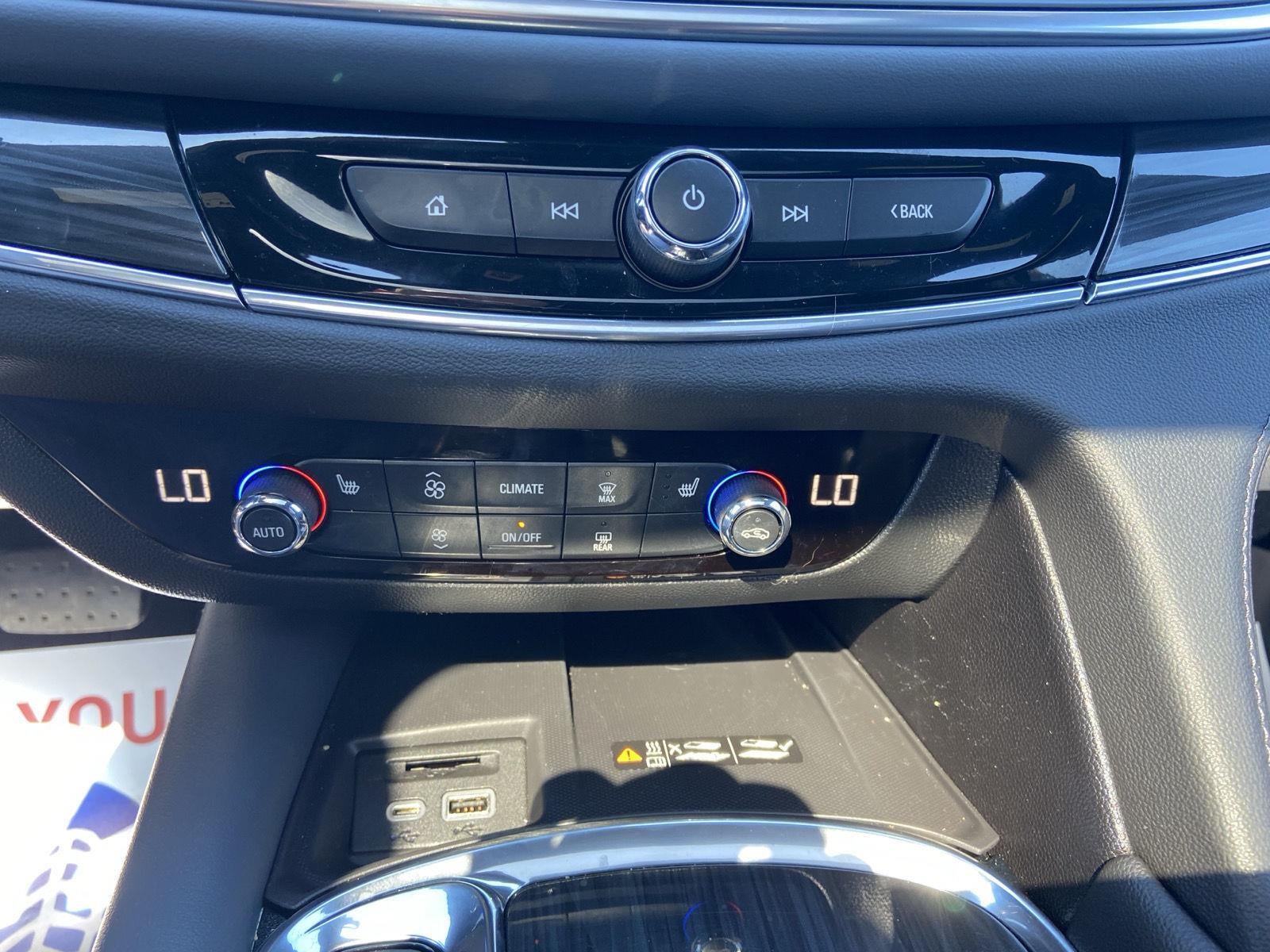 2024 Buick Enclave Essence