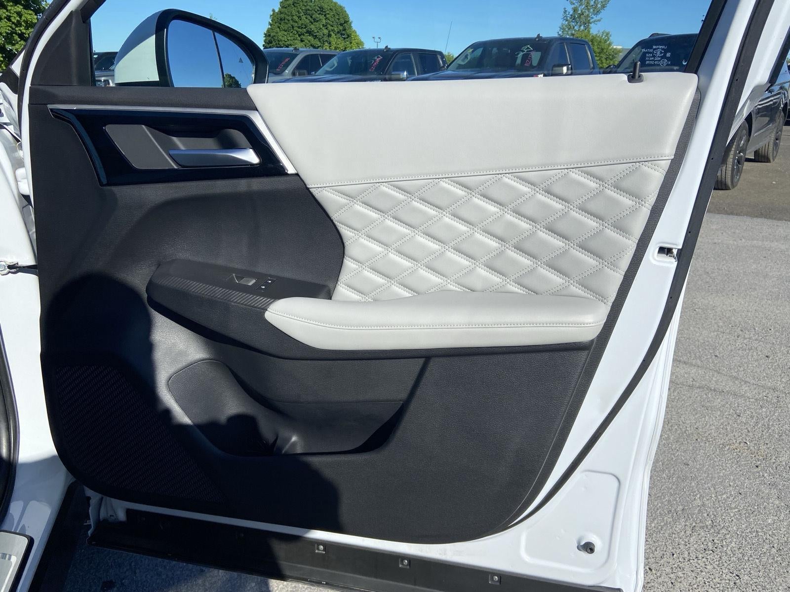 2024 Mitsubishi Outlander SEL