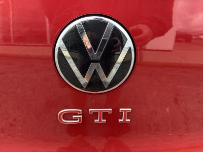 2022 Volkswagen Golf GTI SE