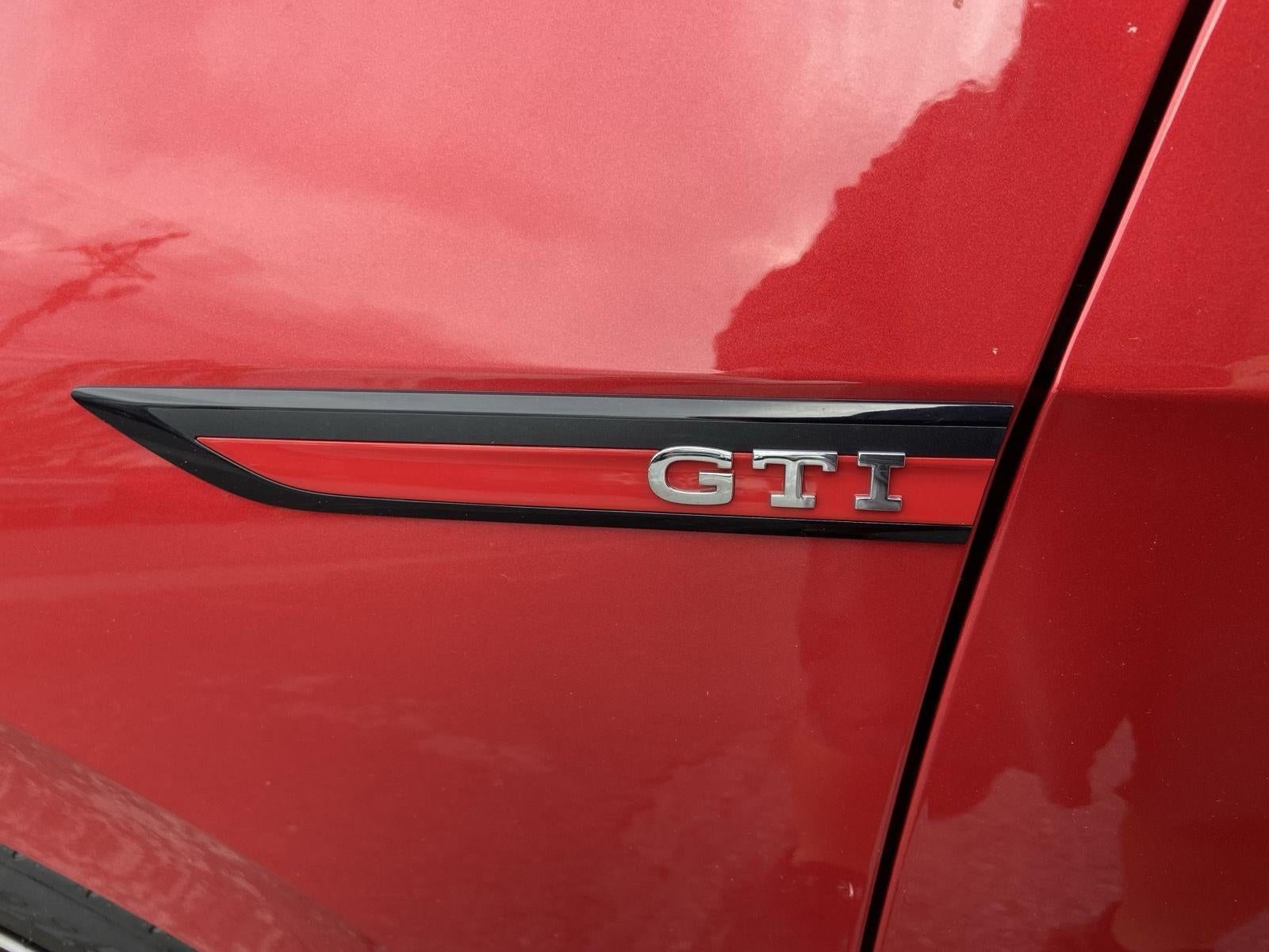 2022 Volkswagen Golf GTI SE