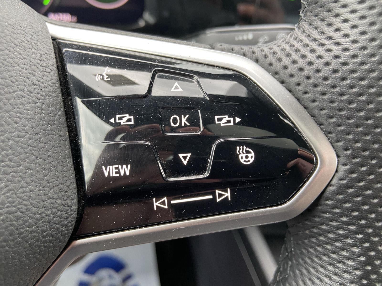 2022 Volkswagen Golf GTI SE