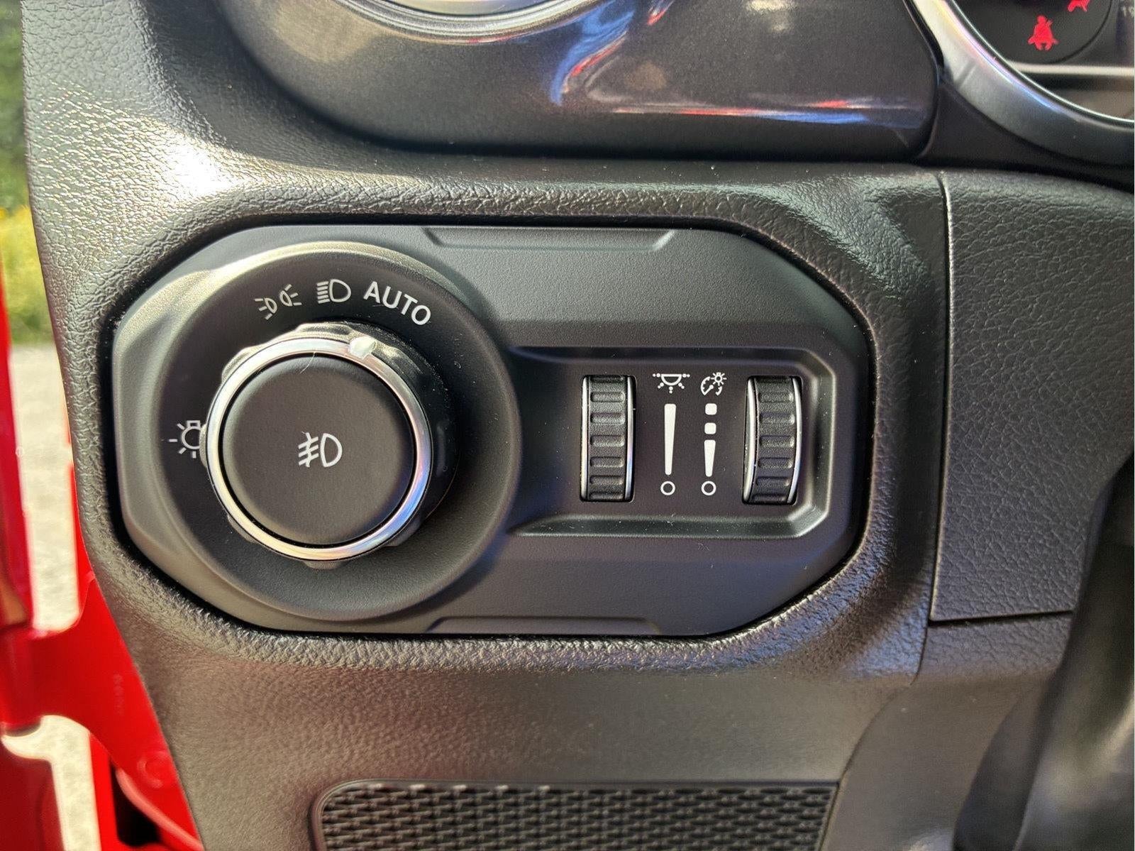 2022 Jeep Wrangler Unlimited Sahara Altitude