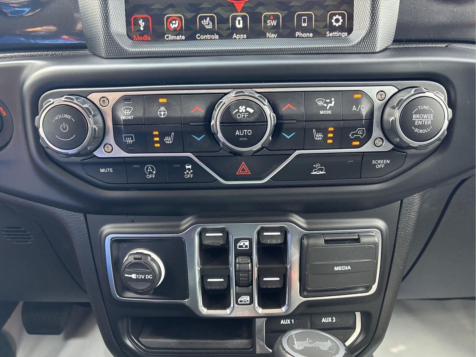 2022 Jeep Wrangler Unlimited Sahara Altitude