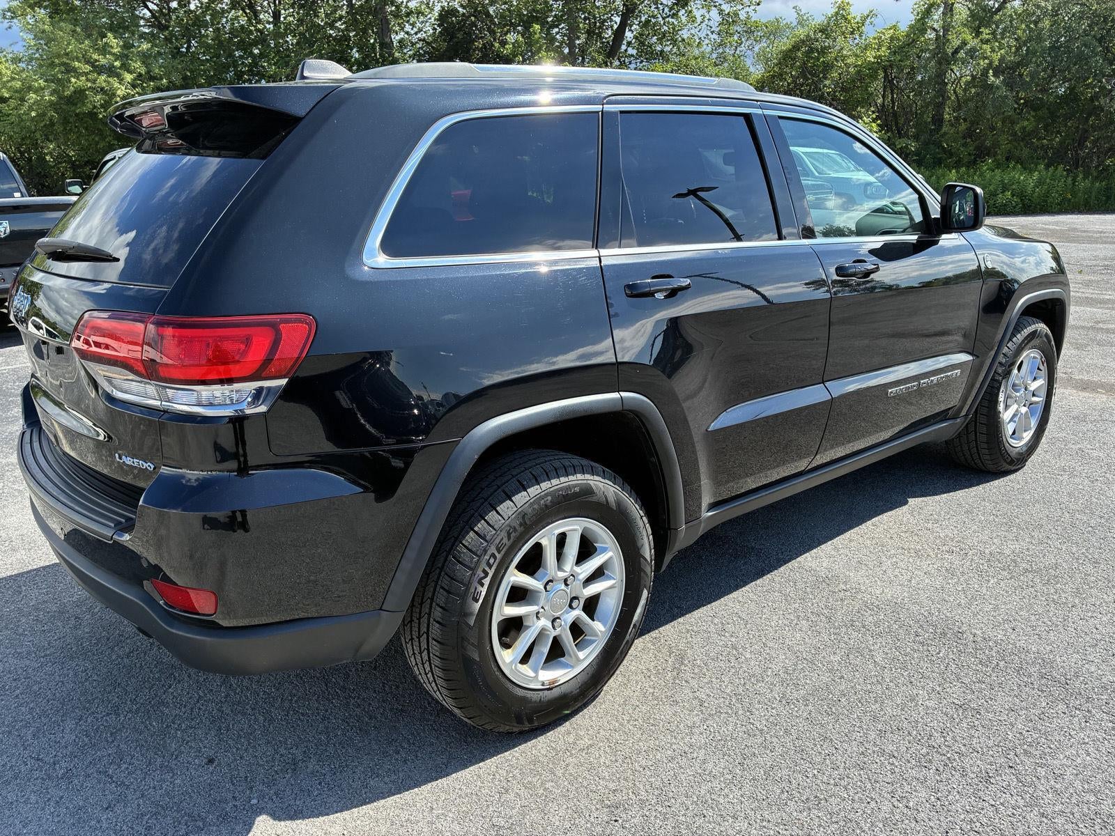 2020 Jeep Grand Cherokee Laredo E