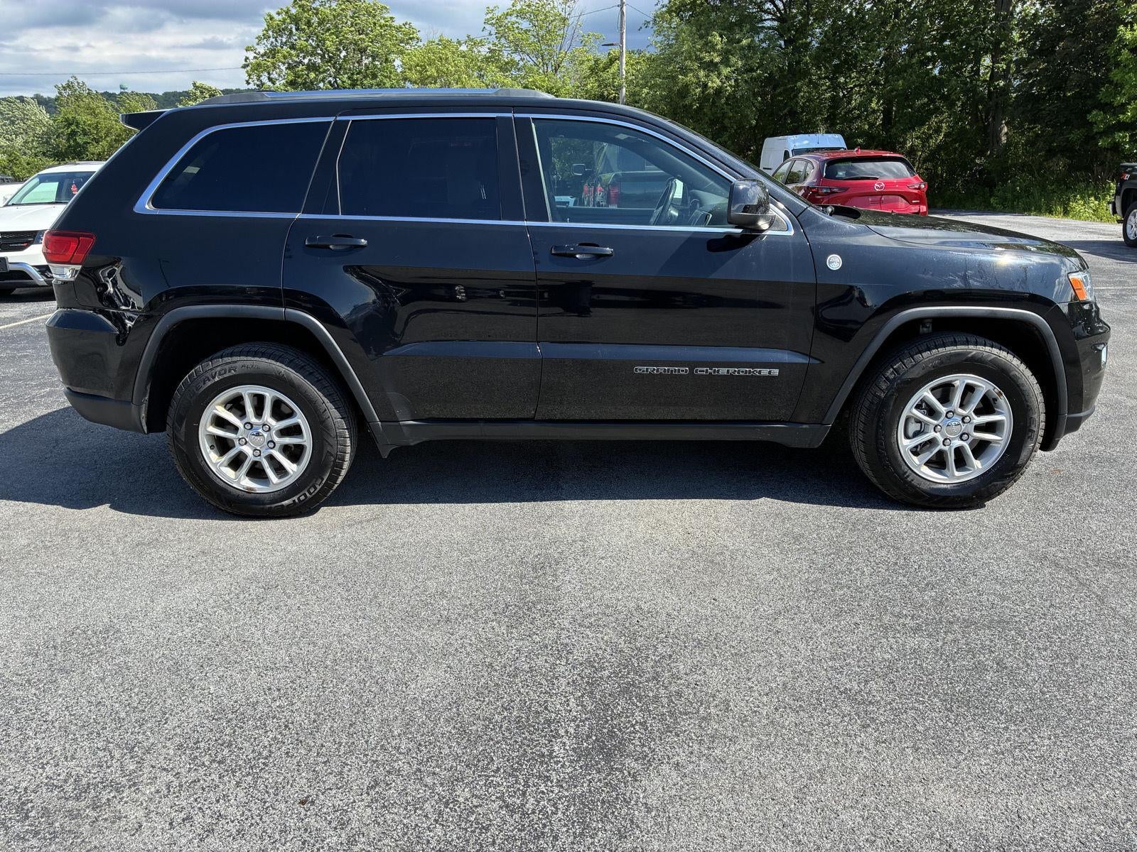 2020 Jeep Grand Cherokee Laredo E
