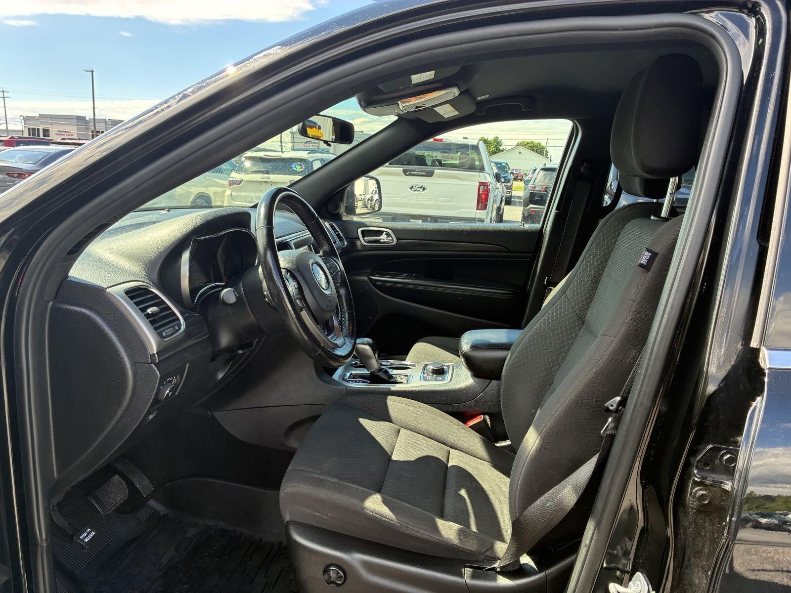 2020 Jeep Grand Cherokee Laredo E