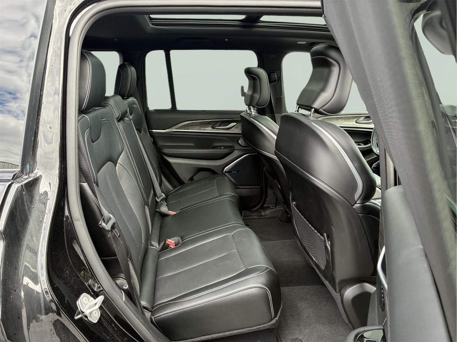 2022 Jeep Grand Cherokee 4xe Overland