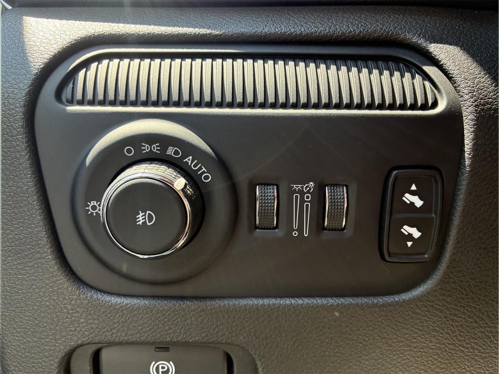 2024 Jeep Wagoneer Series II Carbide