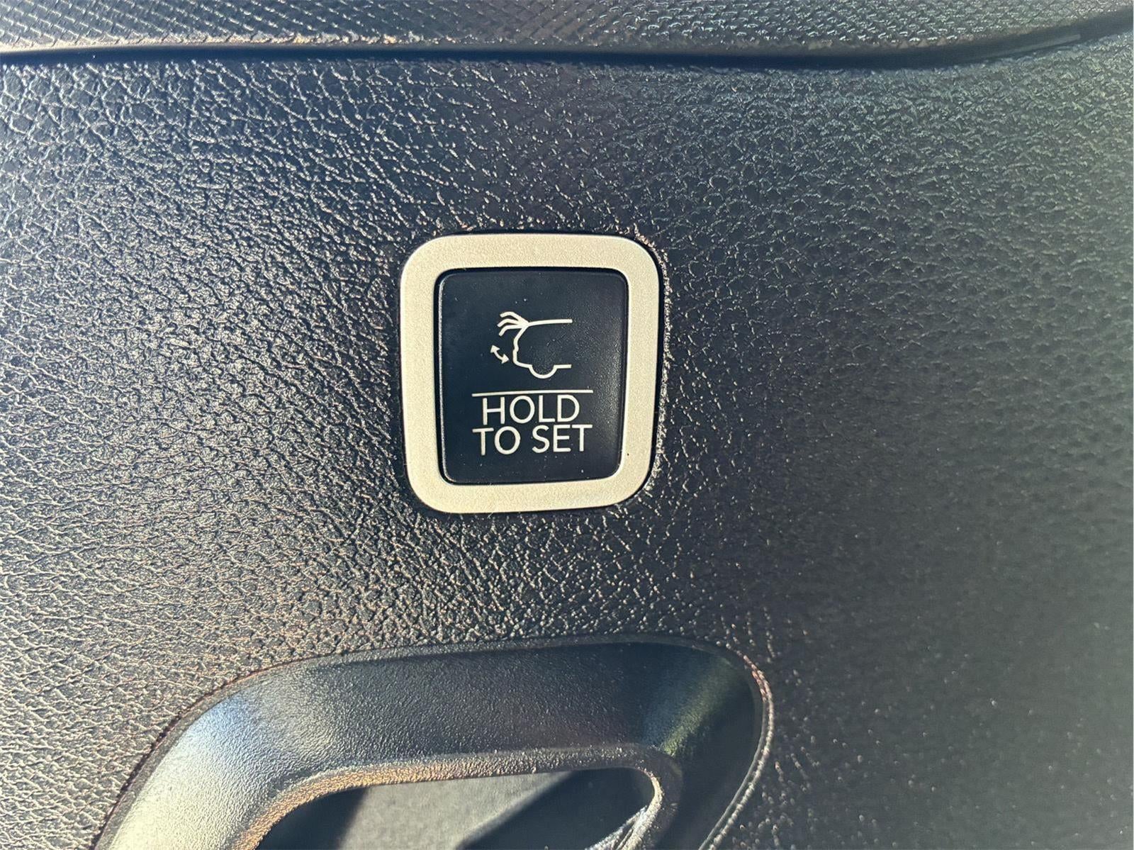 2022 Jeep Grand Wagoneer Series II Obsidian