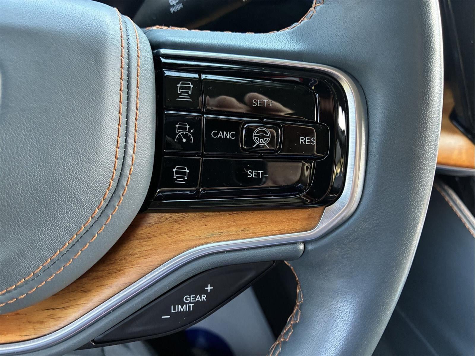 2022 Jeep Grand Wagoneer Series III