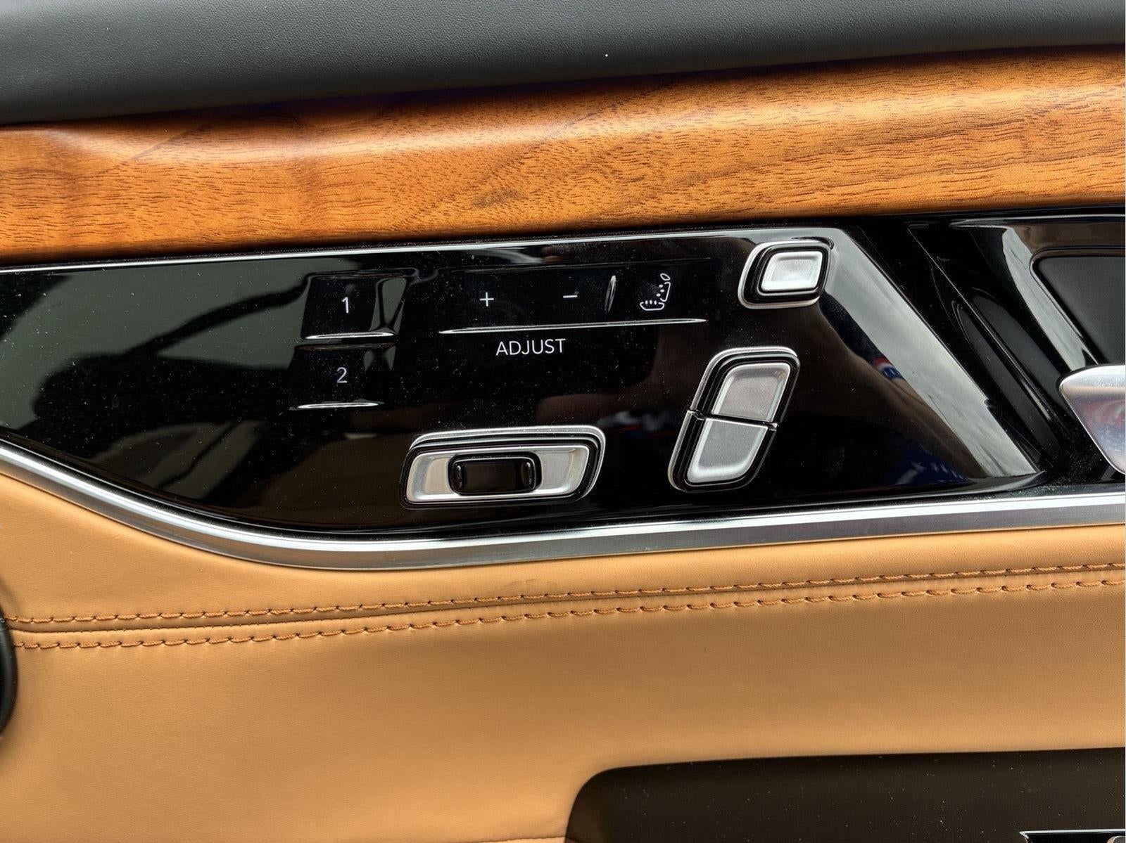 2022 Jeep Grand Wagoneer Series III