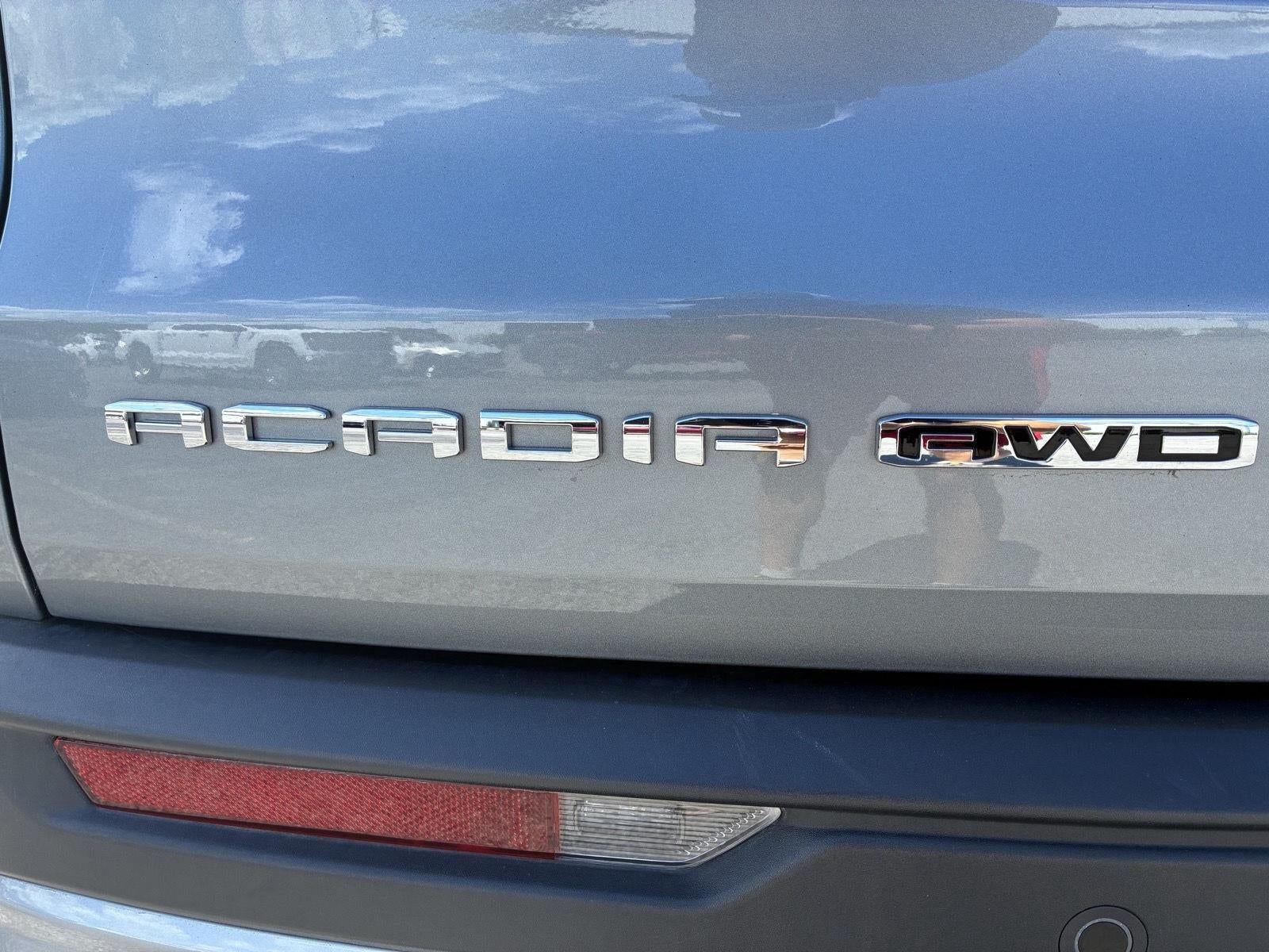 2025 GMC Acadia Elevation