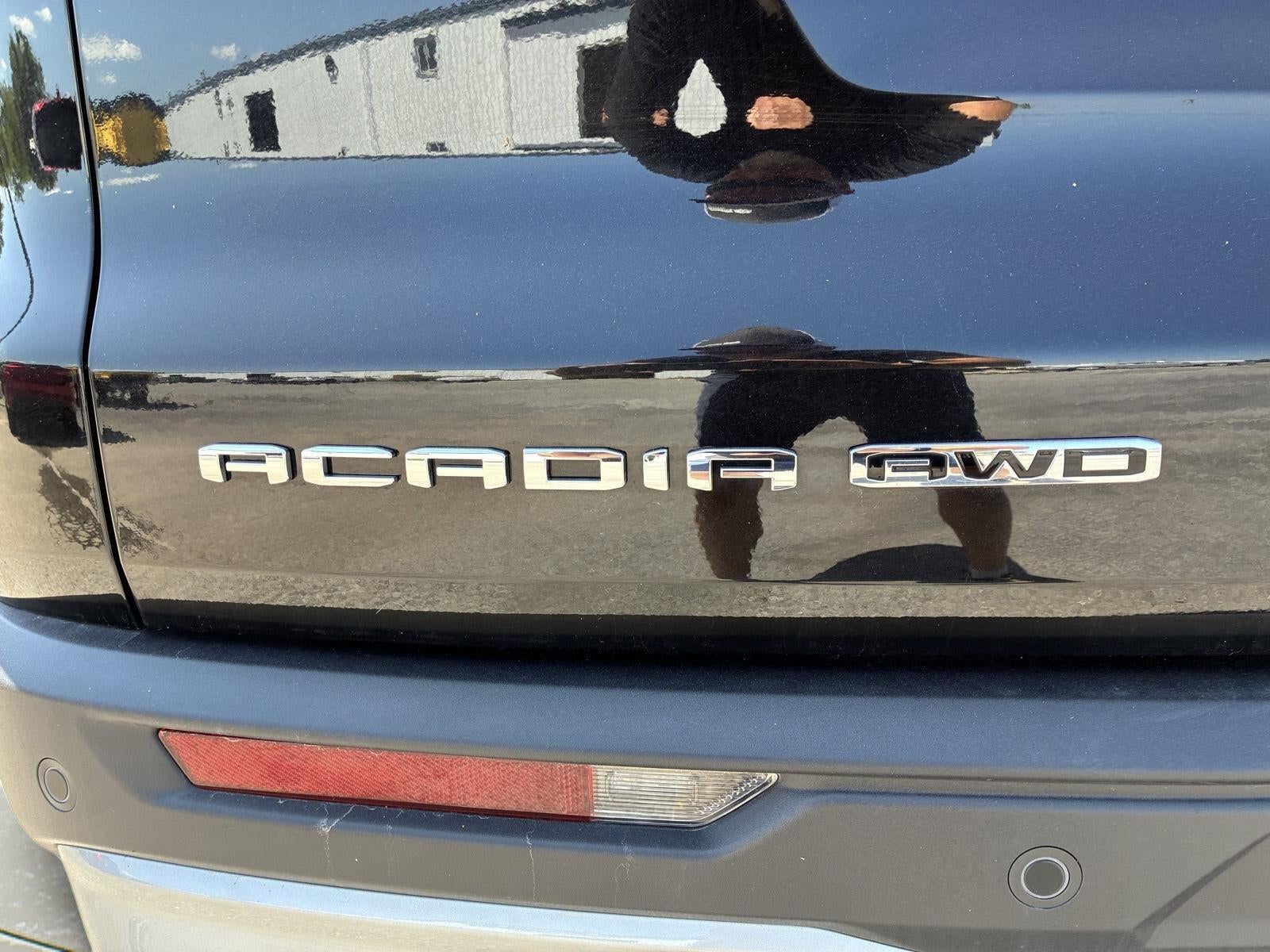 2025 GMC Acadia Elevation