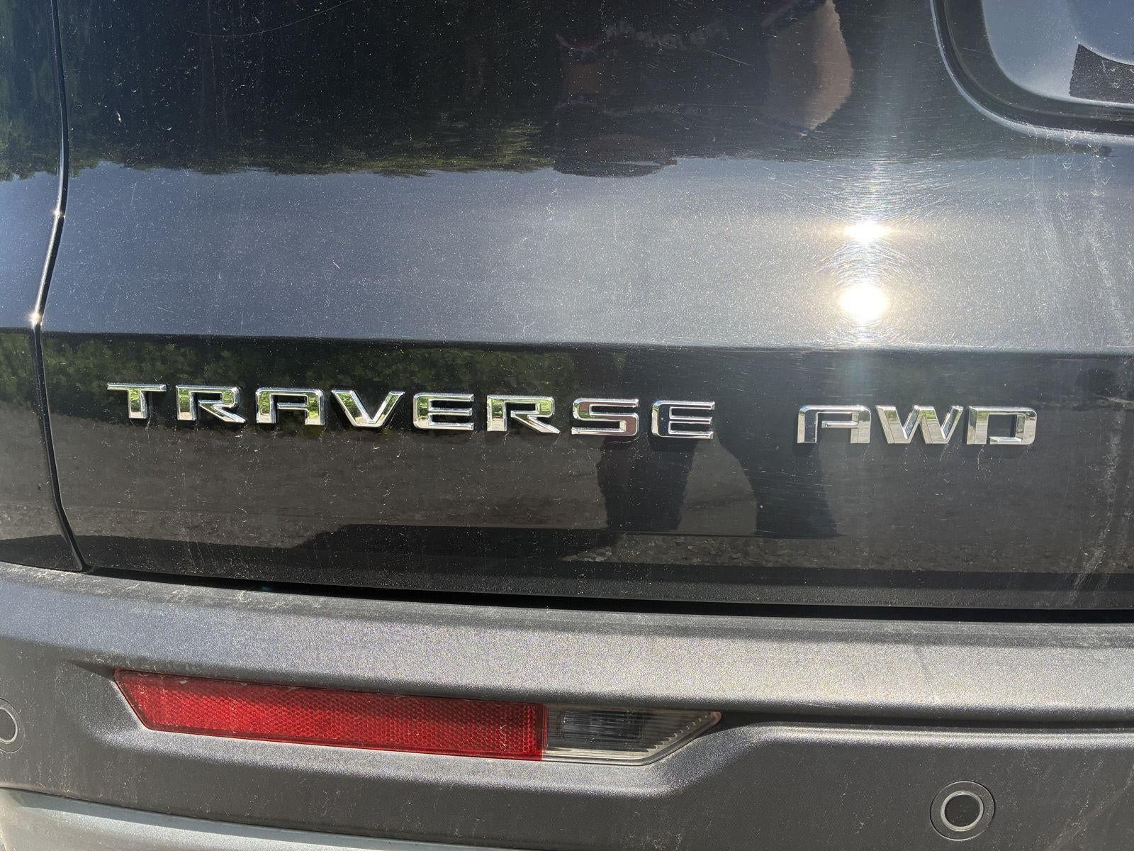 2025 Chevrolet Traverse LT