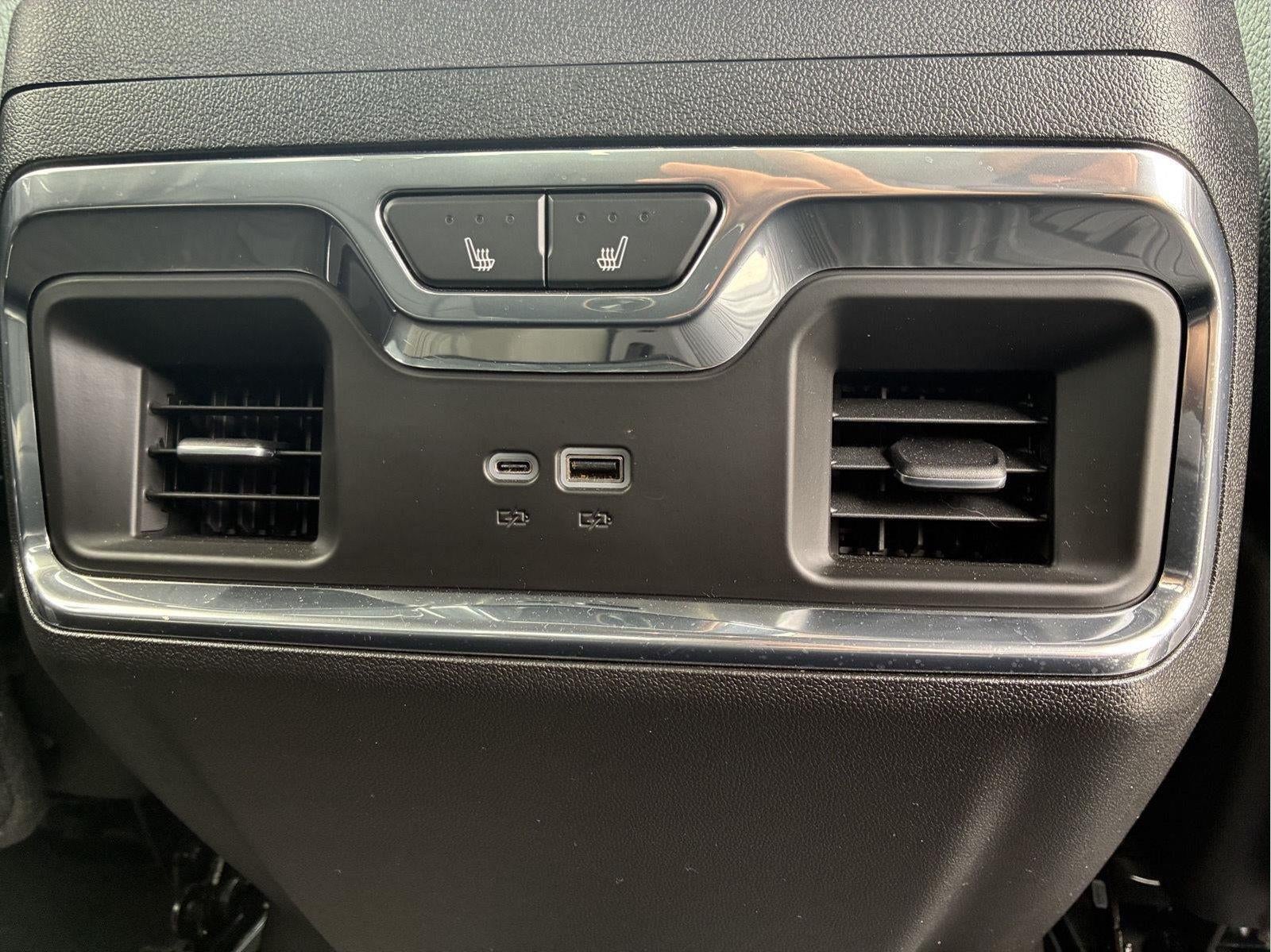 2025 GMC Sierra 2500HD Denali