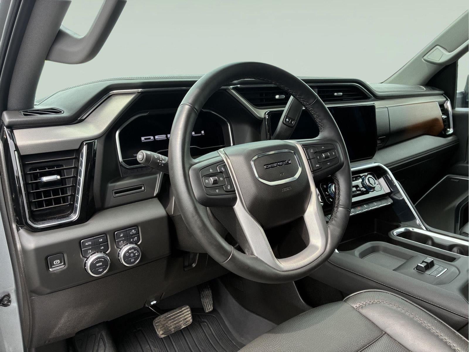 2025 GMC Sierra 2500HD Denali