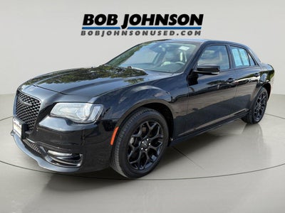 2023 Chrysler 300 Touring L