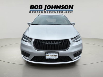 2022 Chrysler Pacifica Hybrid Touring L