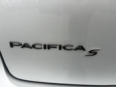2022 Chrysler Pacifica Hybrid Touring L
