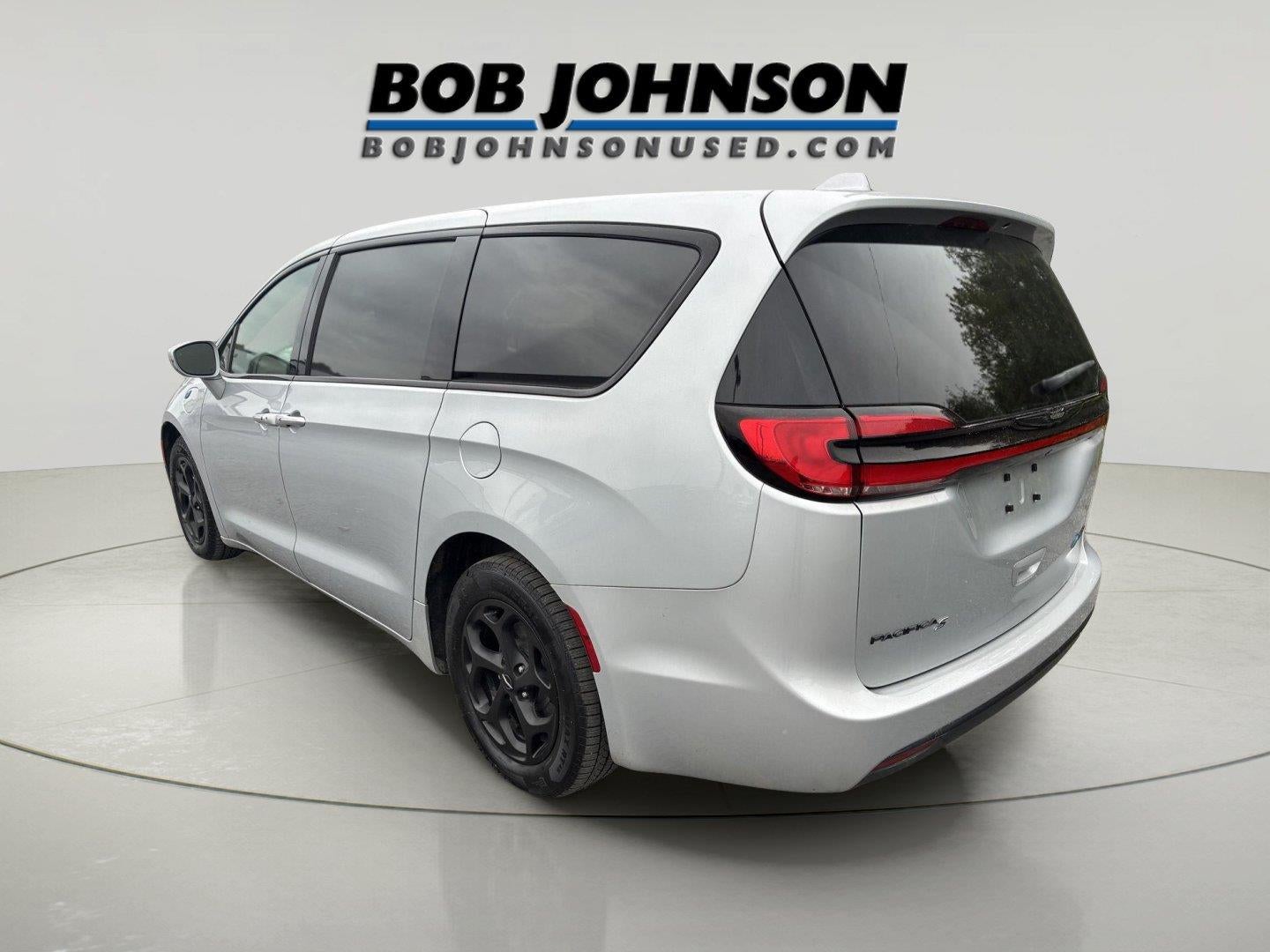 2022 Chrysler Pacifica Hybrid Touring L