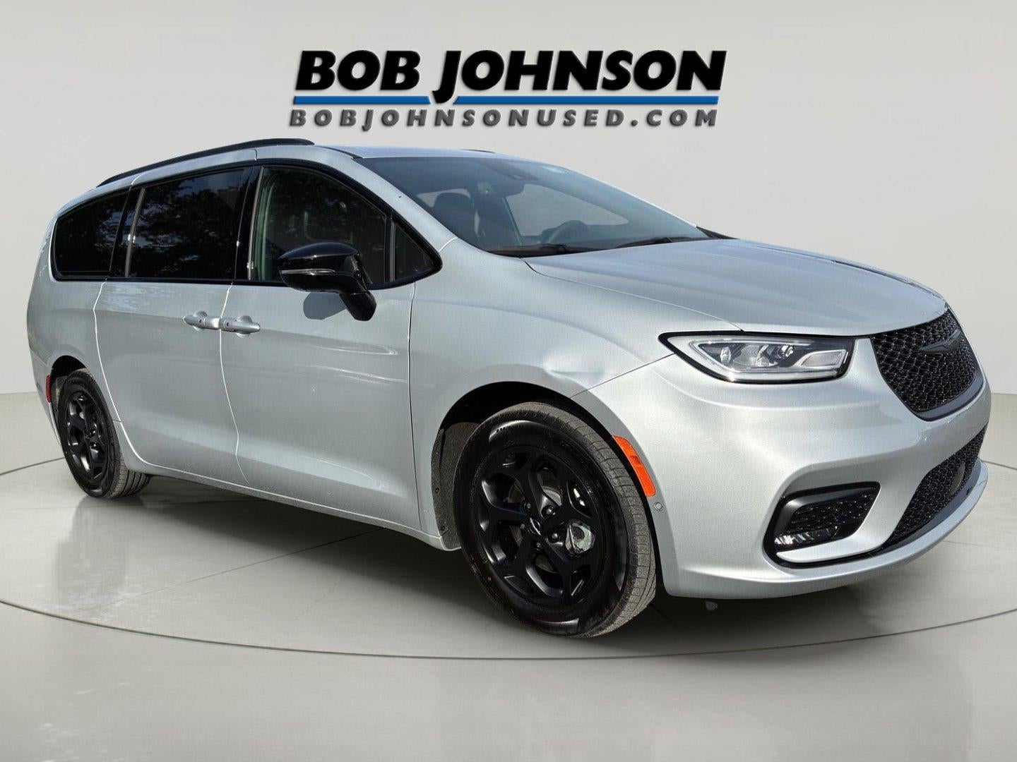 2024 Chrysler Pacifica Hybrid Premium S Appearance Pkg