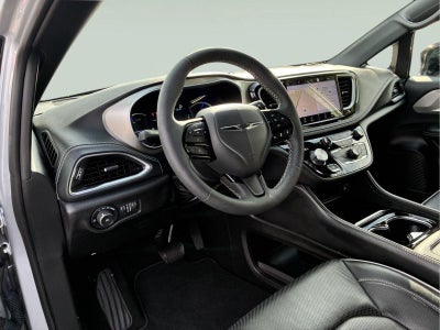 2024 Chrysler Pacifica Hybrid Premium S Appearance Pkg